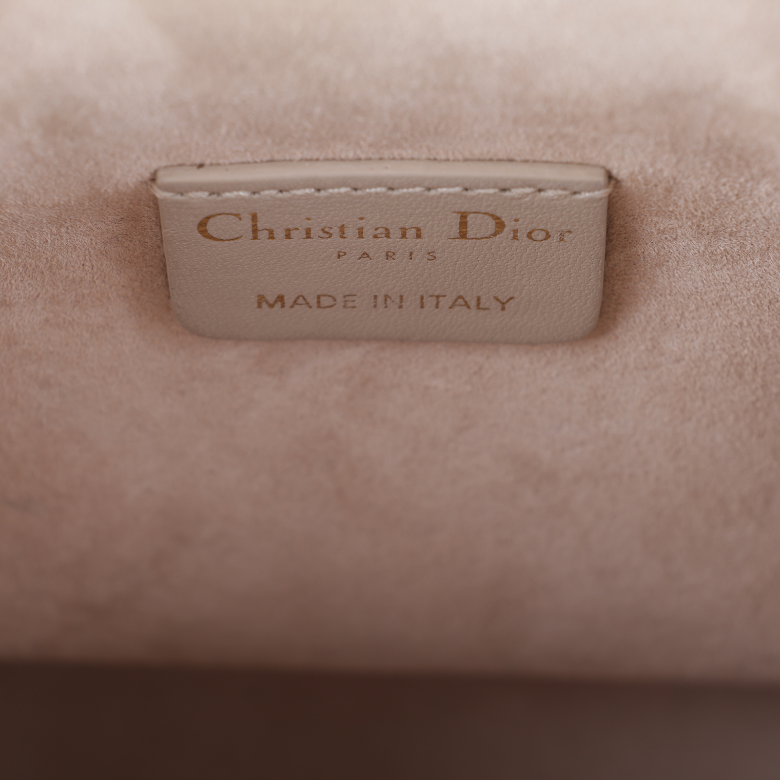迪奧 CHRISTIAN DIOR Cest Dior 水桶包 M2272UBHA 奶茶CEST SMALL水桶包 無附屬品