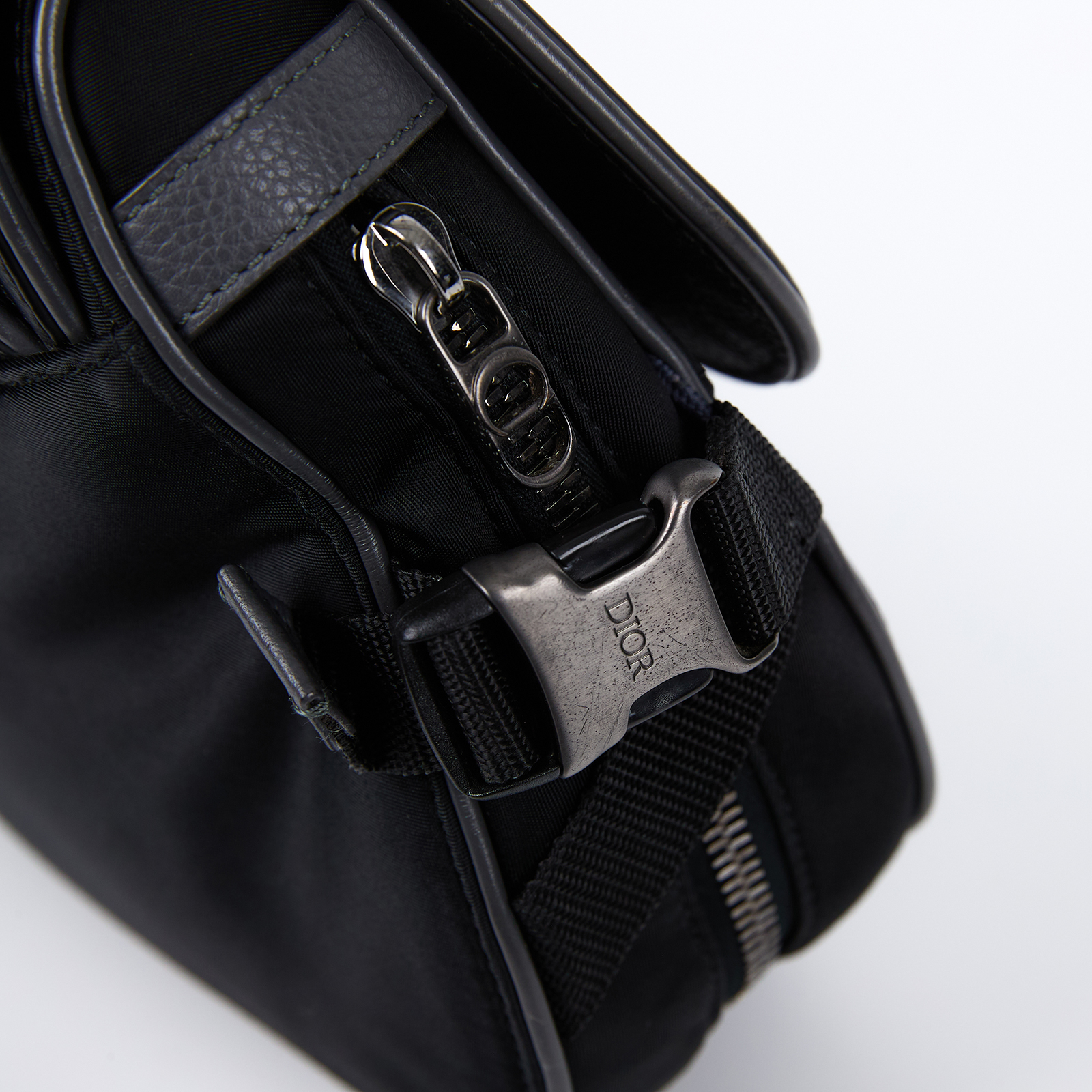 迪奧 CHRISTIAN DIOR Saddle Sacai 馬鞍包 肩背包 1ADCA374USC 黑Dior x Sacai馬鞍包 無附屬品