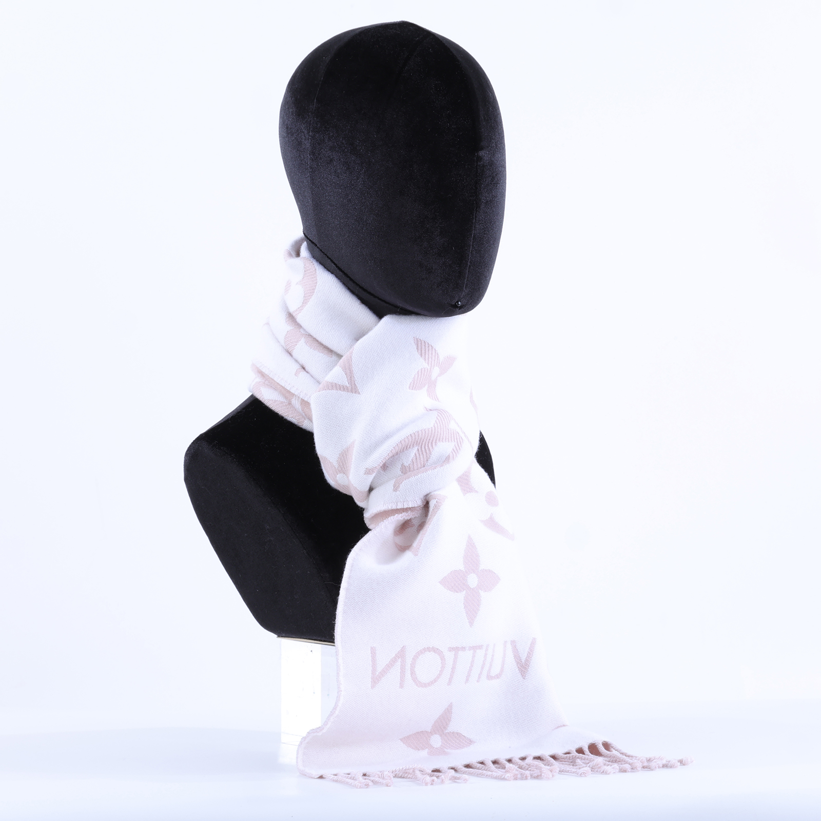 路易威登 LOUIS VUITTON LV Essential 圍巾 BEIGE ROSE M77854  原廠盒子/購買證明