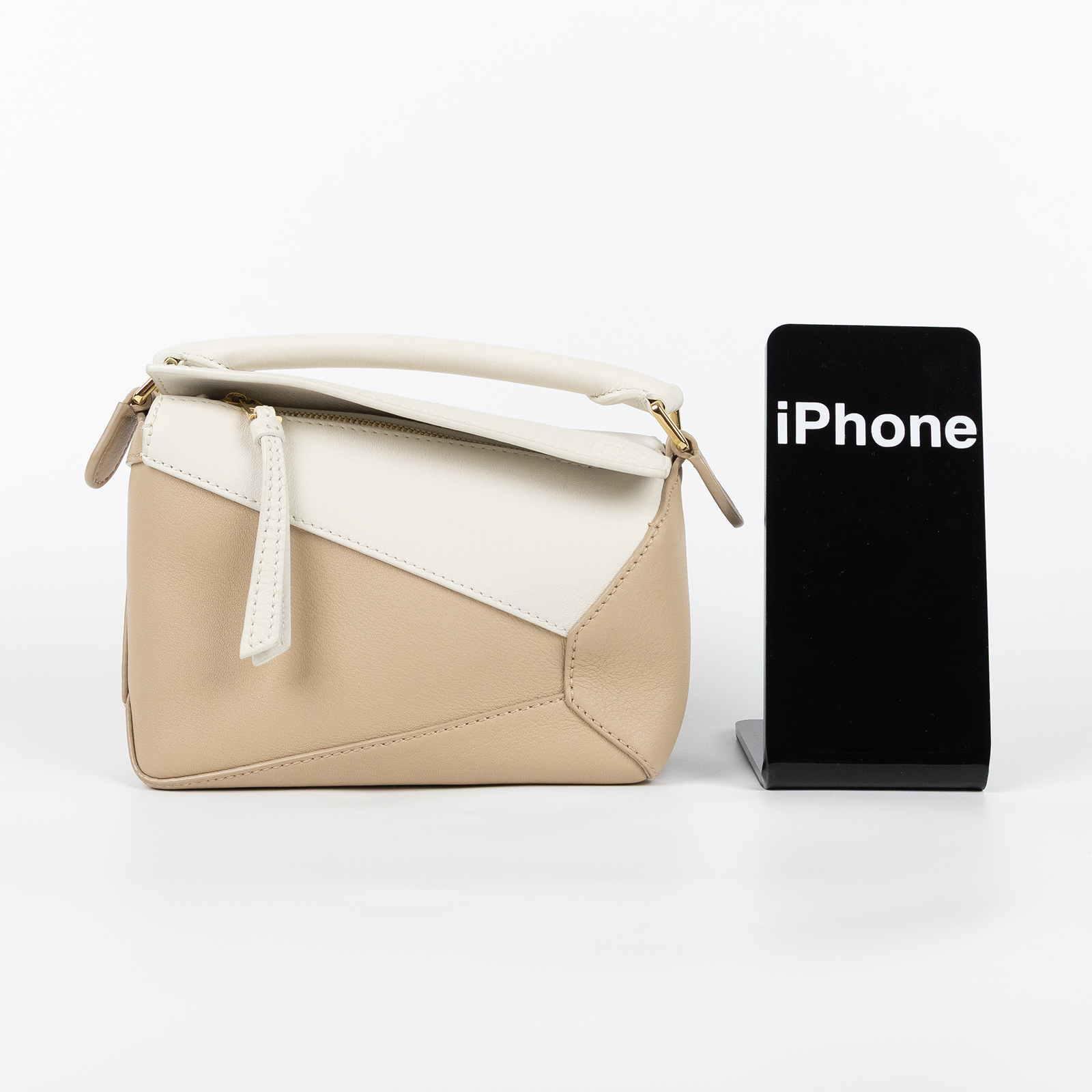 羅意威 LOEWE Mini Puzzle bag 手拿 肩背 斜背包 A510P88X30 白拚咖Puzzle Edge MINI 防塵袋/背帶