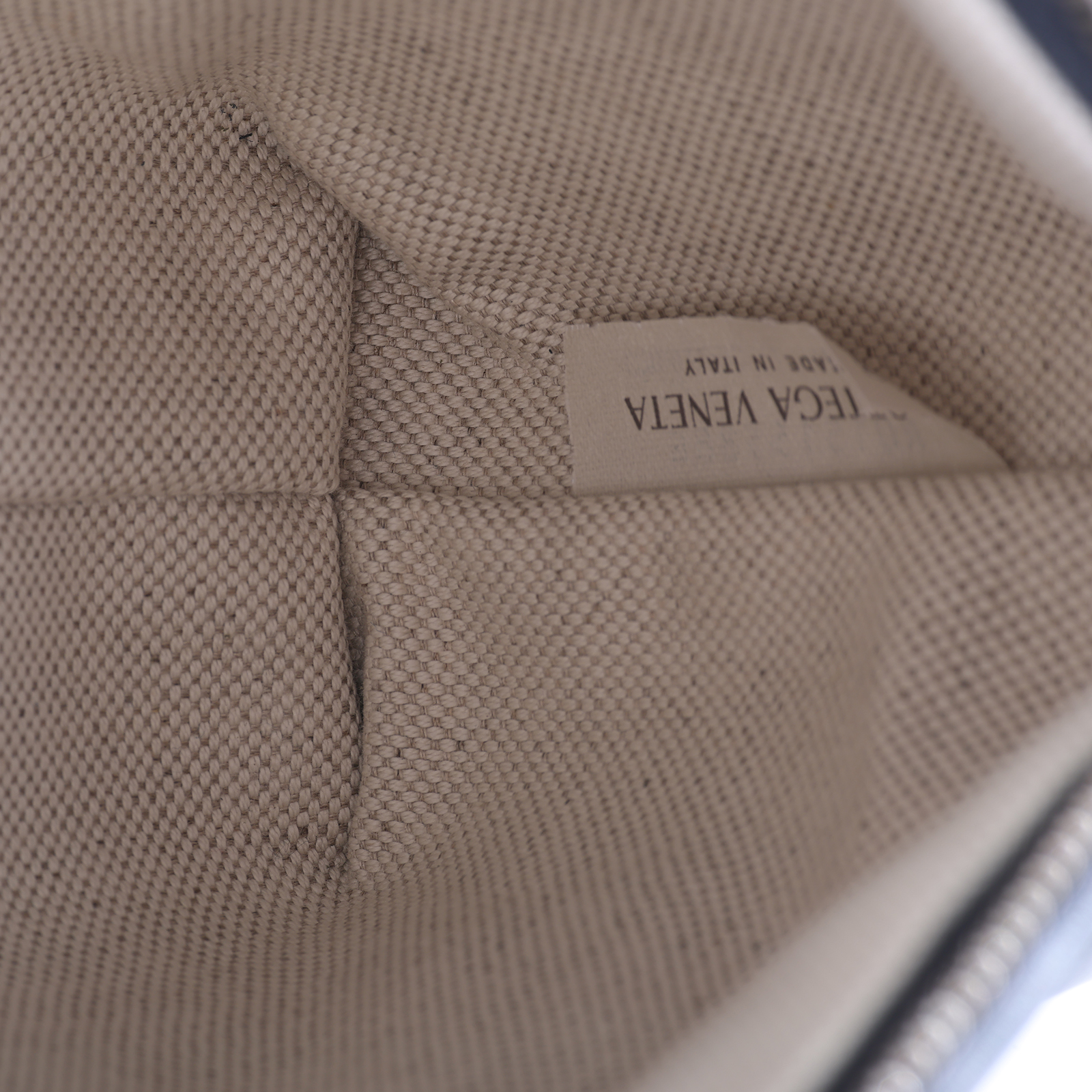 寶緹嘉 BOTTEGA VENETA Traveler Phone Pouch 肩背包 斜背包 844018V2HL0  防塵袋