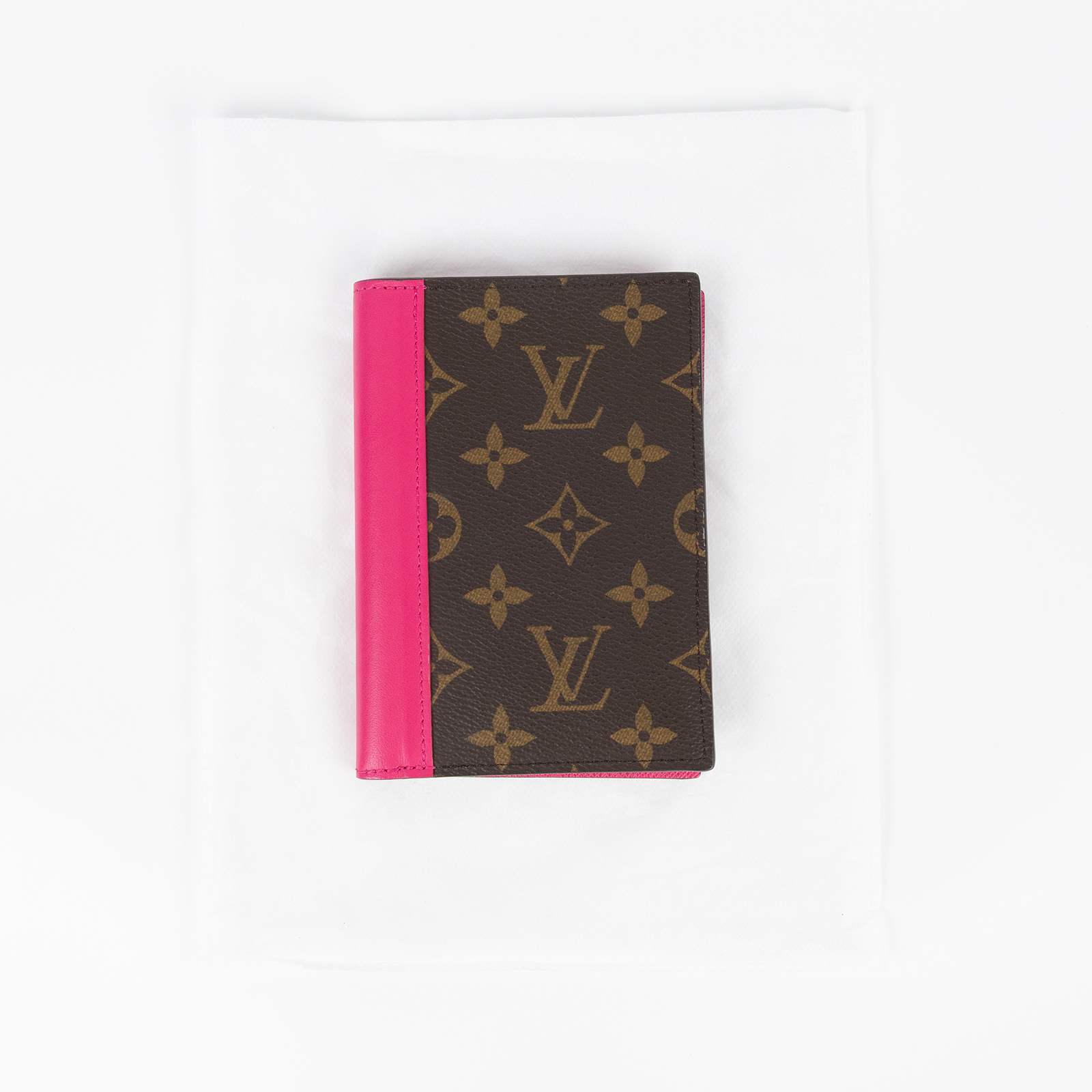 路易威登 LOUIS VUITTON 護照套 Monogram 帆布 M12825 晶片款 粉原花護照套 無附屬品