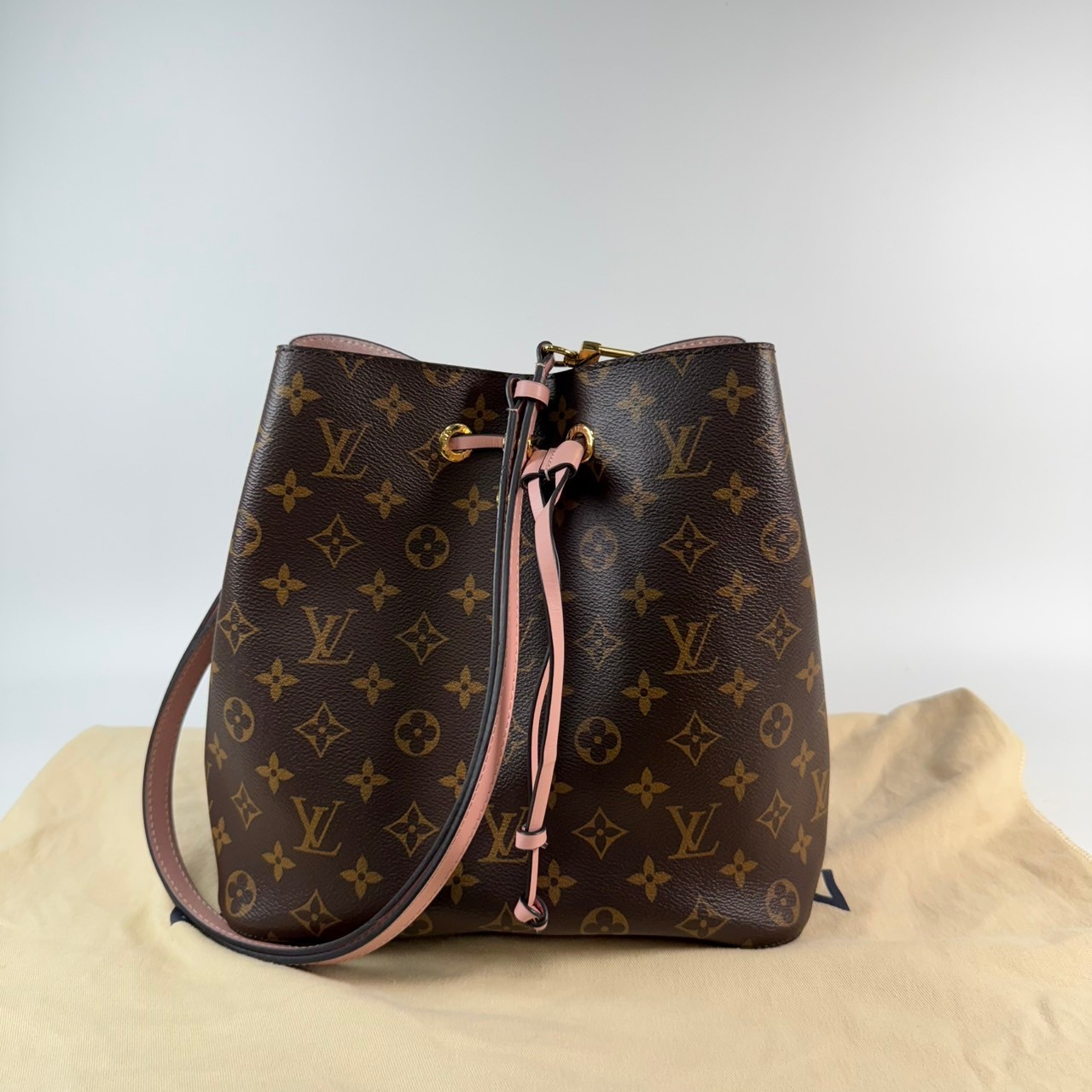 路易威登 LOUIS VUITTON NéoNoé MM 經典帆布 肩背 水桶包 粉紅色 M44022 ＜確保＞原花粉NEONOE 防塵袋