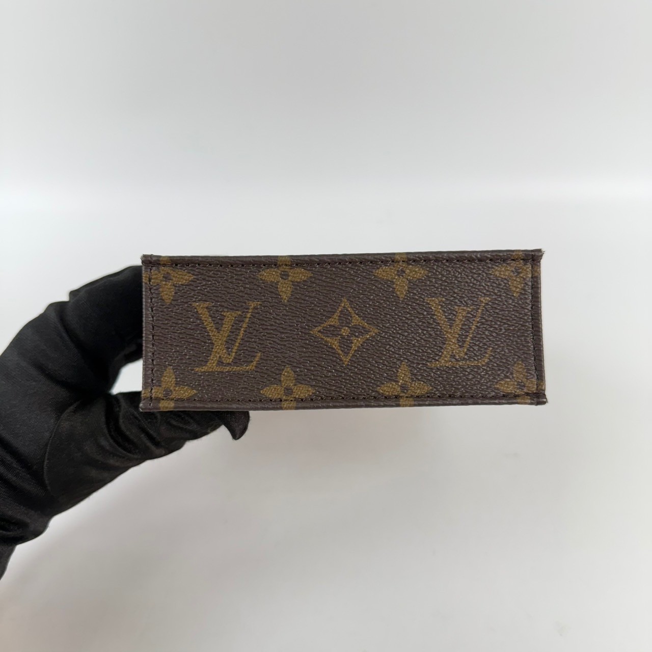 路易威登 LOUIS VUITTON Petit Sac Plat 經典帆布 斜背包 M69442 晶片款 原花迷你琴譜包 防塵袋/原廠盒子/購買證明