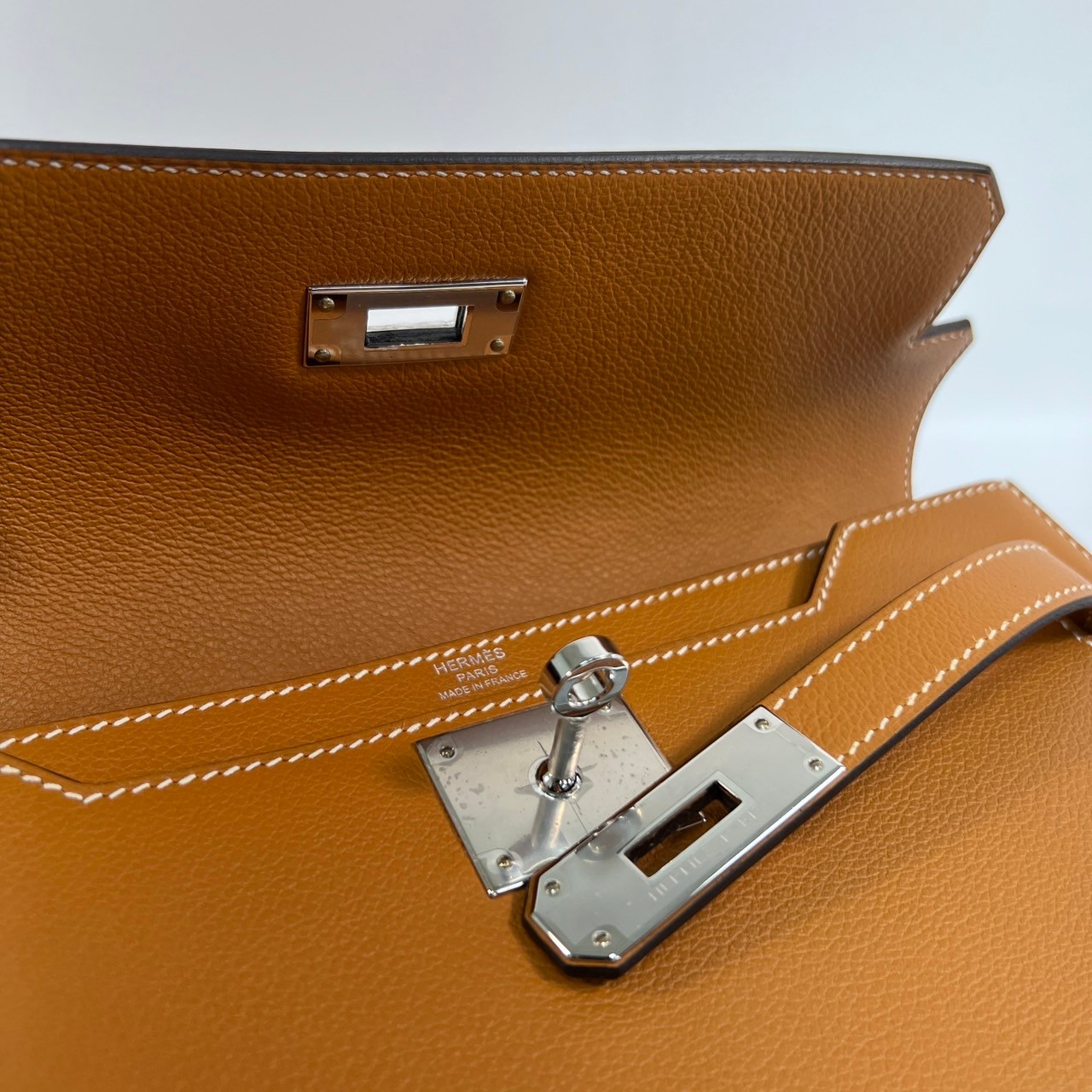 愛馬仕 Hermès kelly Depeches 25 手拿包 DP25 YPI003 Y刻 棕銀釦KELLY DEPECHES25 原廠盒子/防塵袋