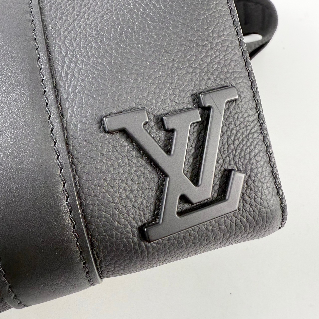 路易威登 LOUIS VUITTON City Keepall 手提 肩背 波士頓包 黑色 M59255 晶片款  原廠盒子/防塵袋/購買證明