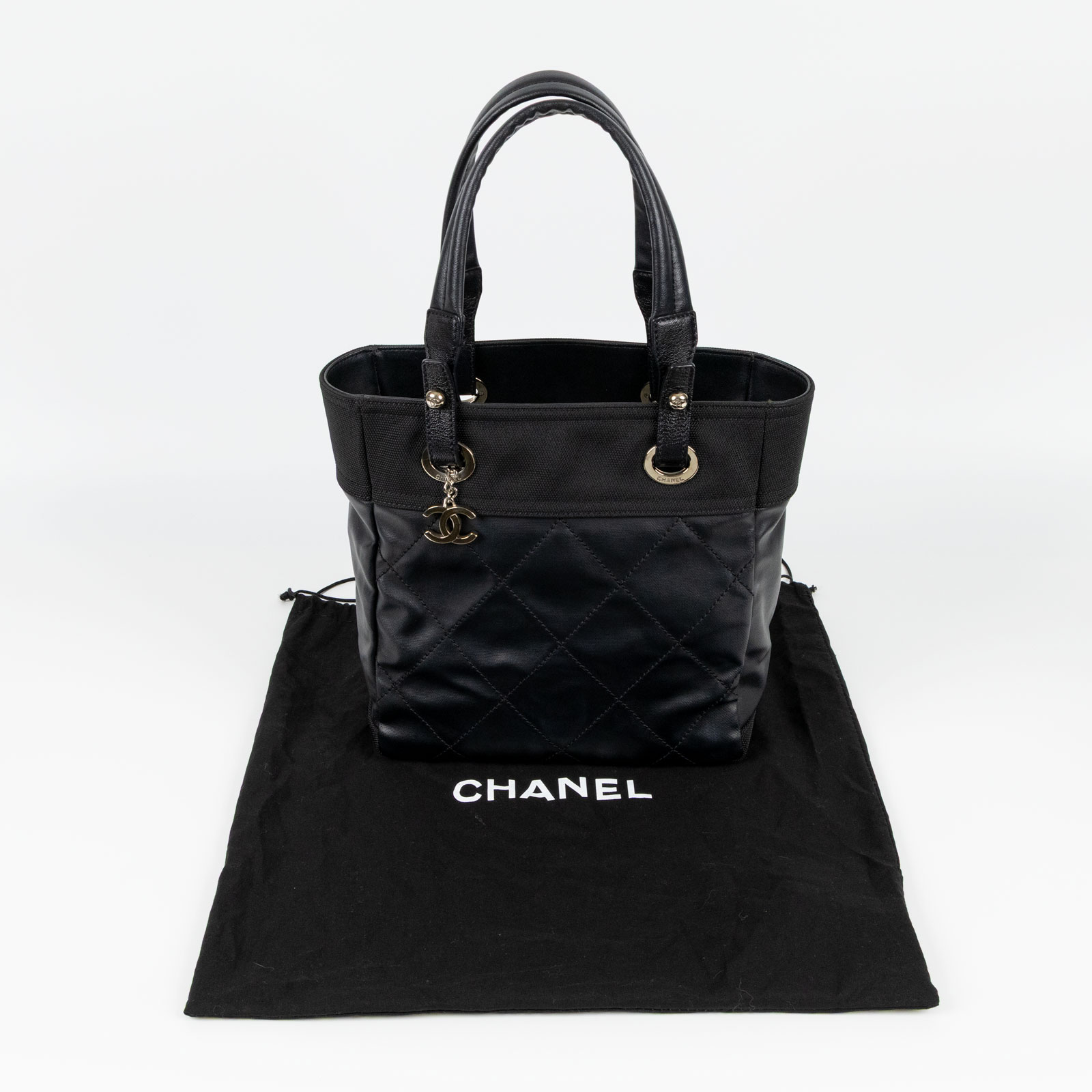 香奈兒 CHANEL Paris Biarritz PM 塗層帆布 托特包 A34208 14開黑Biarritz PM 防塵袋