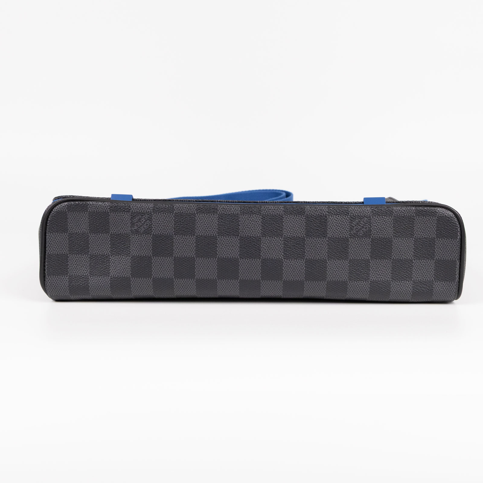 路易威登 LOUIS VUITTON District MM 肩背包 N42406 黑拼藍DAMIER DISTRICT翻蓋斜背包 MM 無附屬品