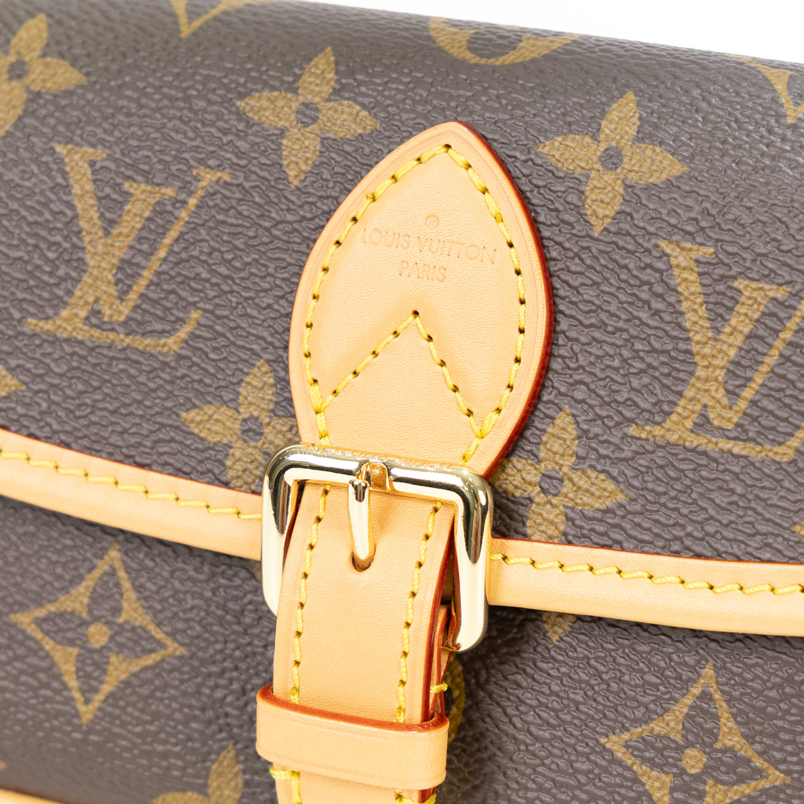 路易威登 LOUIS VUITTON Nano Diane 腋下包法棍 單肩背包 經典帆布 M83298 晶片款 原花NANO DIANE 防塵袋/背帶