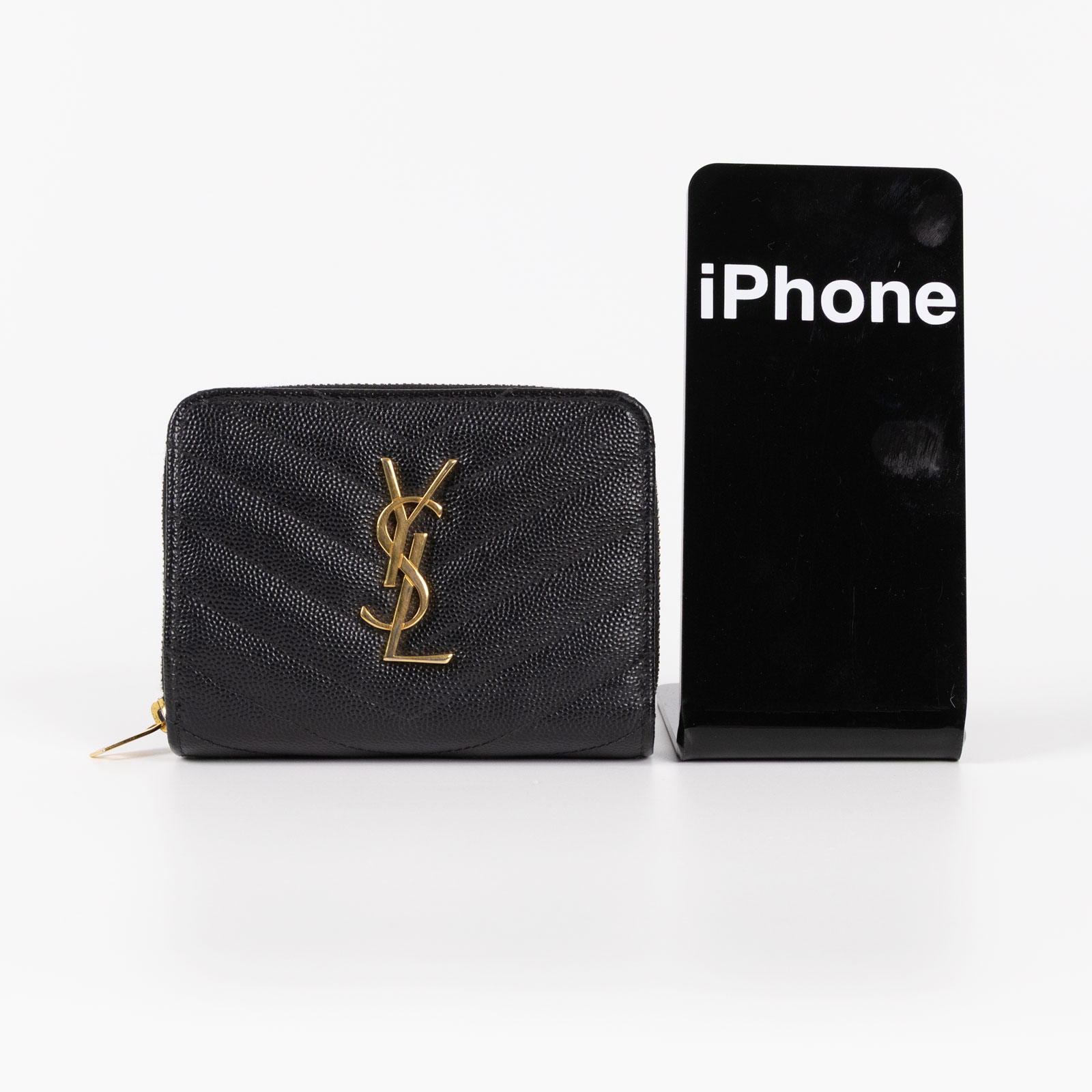 聖羅蘭 YSL SAINT LAURENT Cassandre matelassé 粒面壓紋皮革 小型 全拉鏈 錢包 403723BOW01  防塵袋/原廠盒子