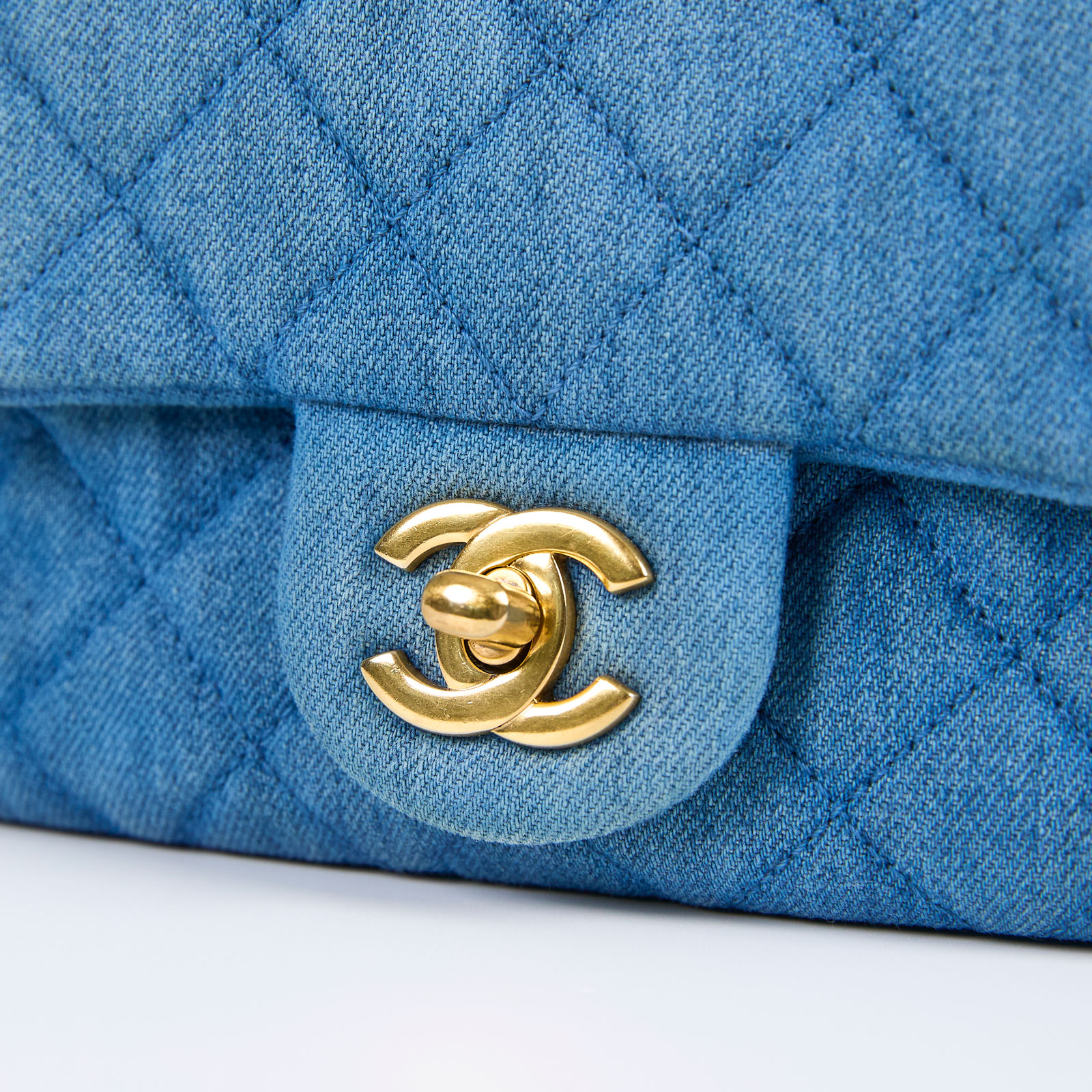 香奈兒 CHANEL 丹寧 金球 菱格 金鍊 金球 方胖 肩背 斜背包  晶片款 牛仔金球方胖 原廠盒子/購買證明影本