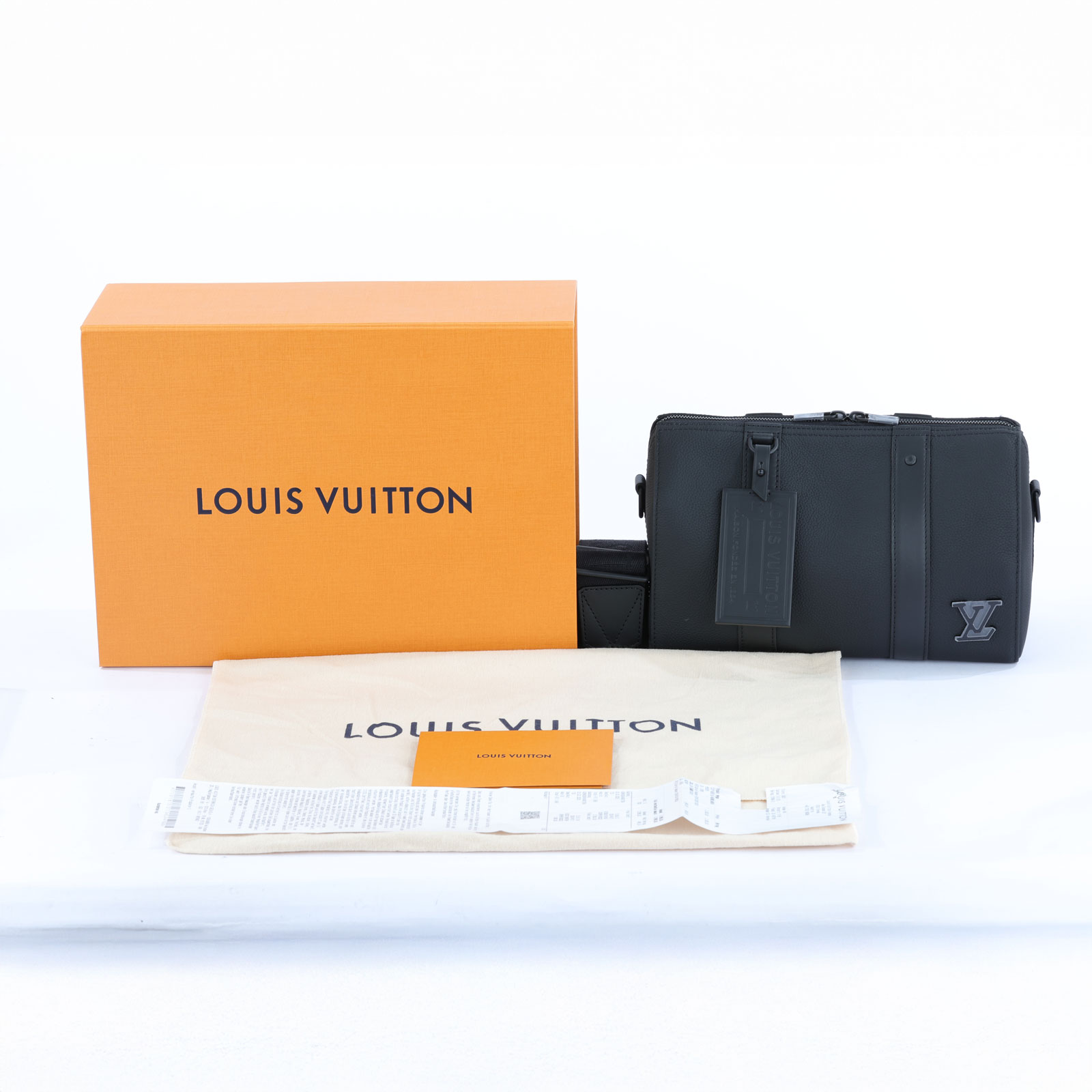 路易威登 LOUIS VUITTON City Keepall 肩背 波士頓包 黑色 M59255 晶片款  原廠盒子/防塵袋/背帶/購買證明正本