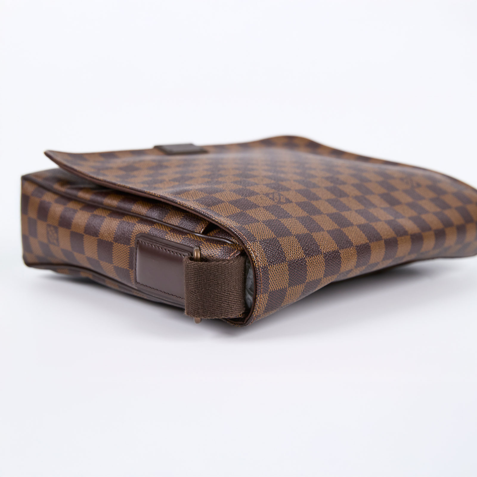 路易威登 LOUIS VUITTON District MM 肩背包 棕棋盤格 N41212 棕DAMIER側背包 防塵袋/購買證明正本
