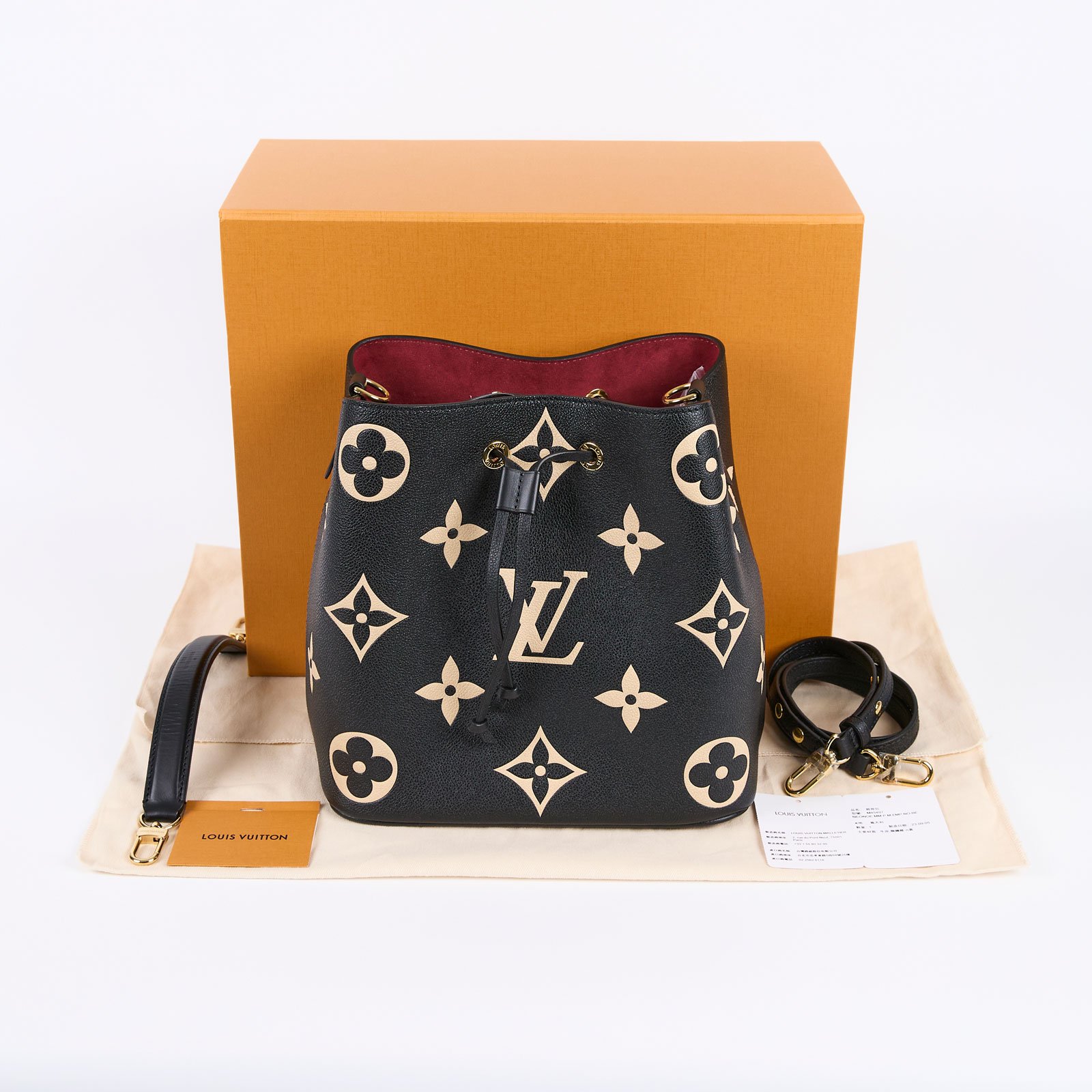 路易威登 LOUIS VUITTON NéoNoé MM 皮革 肩背 水桶包 黑色/奶油色 M45497 晶片款  防塵袋/原廠盒子/背帶2/內袋