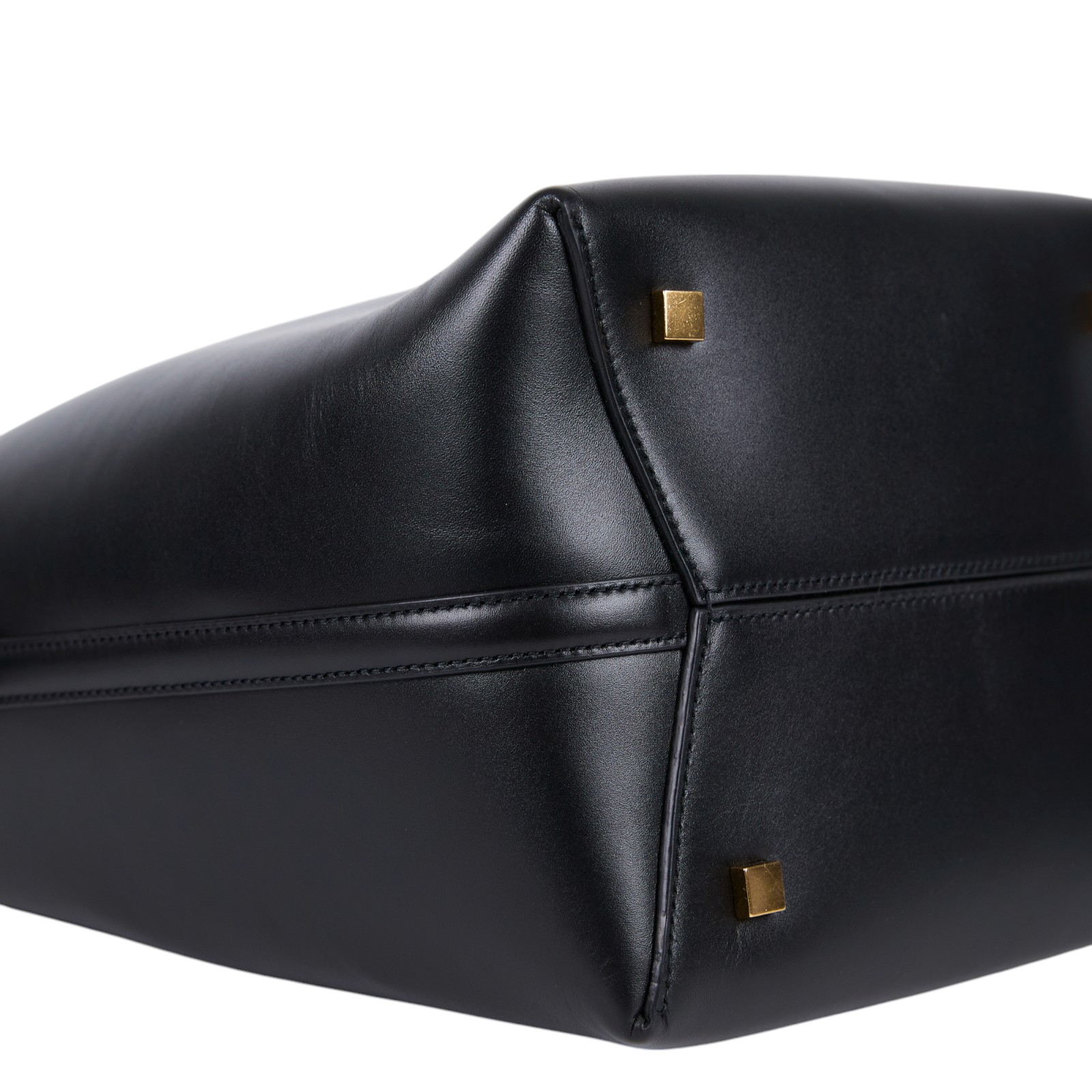 聖羅蘭 YSL SAINT LAURENT le 37 亮面皮革手袋 7428282R20W LE 37黑水桶包 防塵袋/購買證明正本/背帶/內袋