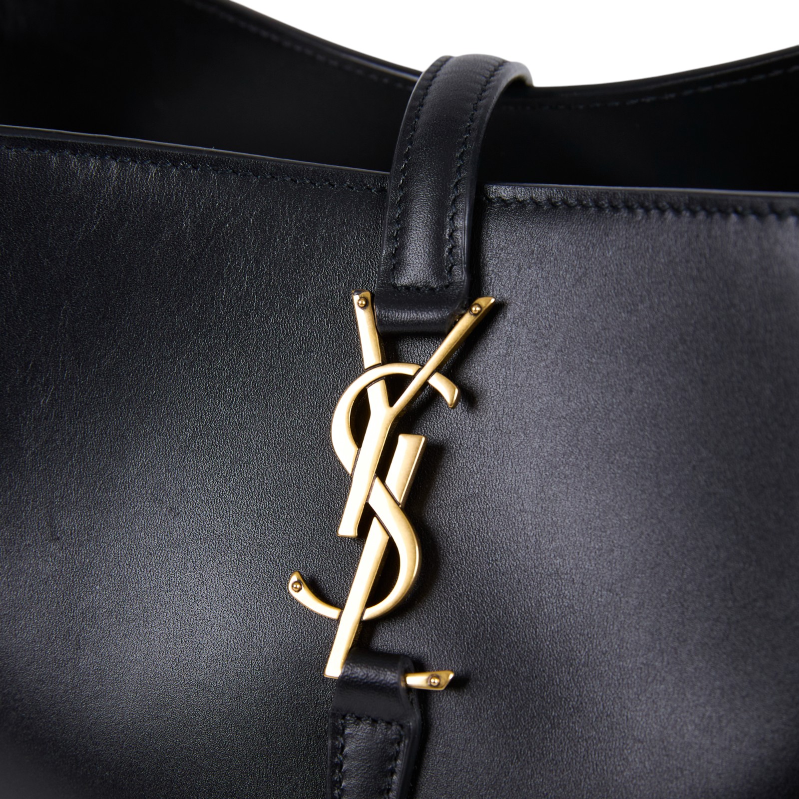 聖羅蘭 YSL SAINT LAURENT le 37 亮面皮革手袋 7428282R20W LE 37黑水桶包 防塵袋/購買證明正本/背帶/內袋