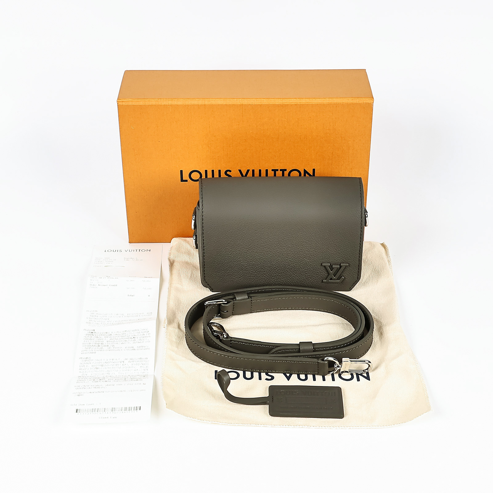 路易威登 LOUIS VUITTON 翻蓋隨身錢包 綠色 M82086 晶片款 灰綠翻蓋隨身包 原廠盒子/防塵袋/購買證明正本/背帶/吊牌