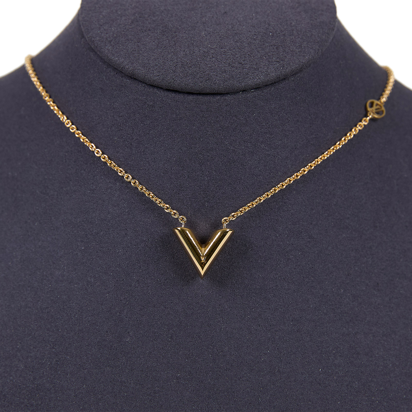 路易威登 LOUIS VUITTON Essential V 項鏈 M00857 金ESSENTIAL V項鍊 原廠盒子/防塵袋/購買證明正本