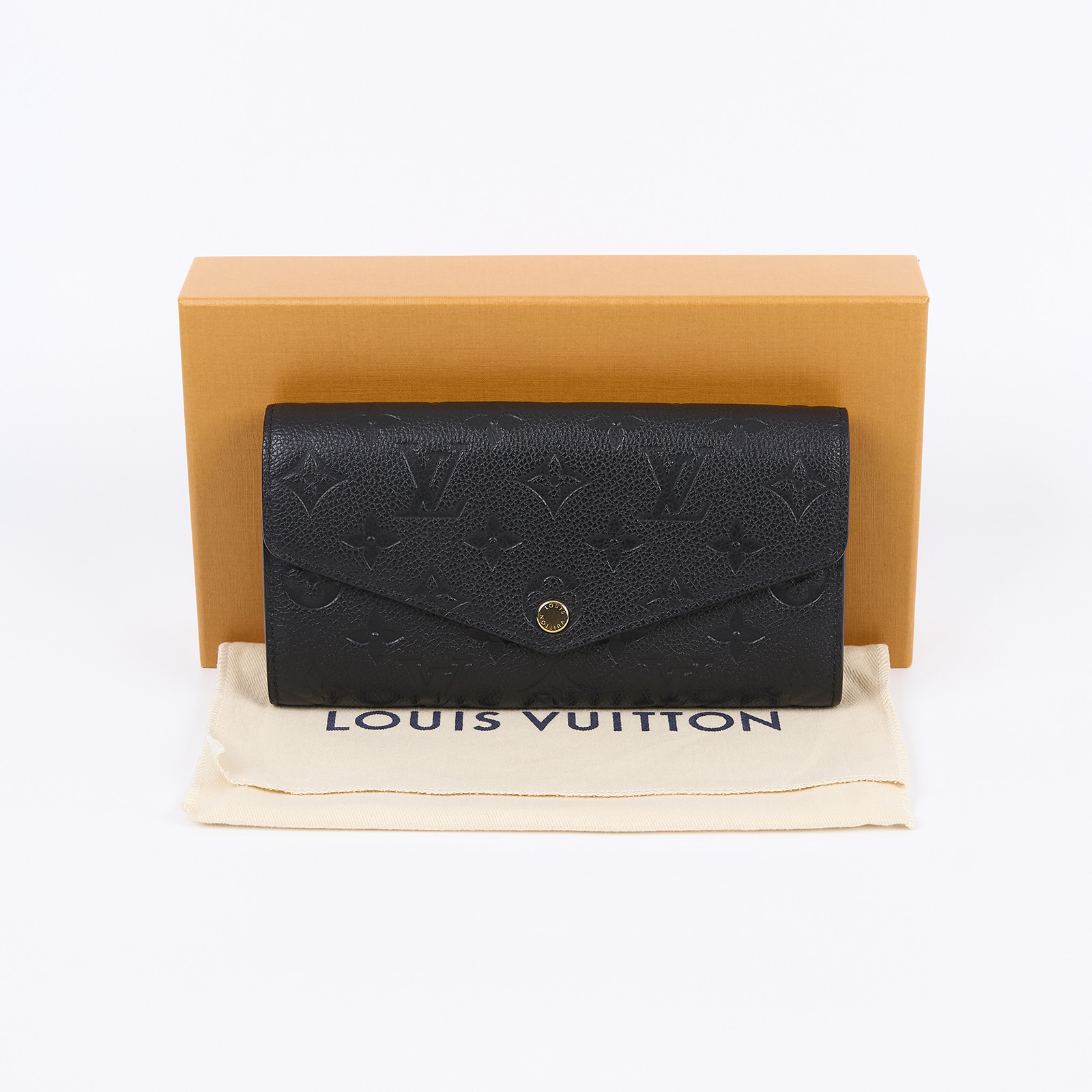 路易威登 LOUIS VUITTON Sarah 錢包 壓花牛皮 黑色 M82257 晶片款 黑SARAH長夾 原廠盒子/防塵袋