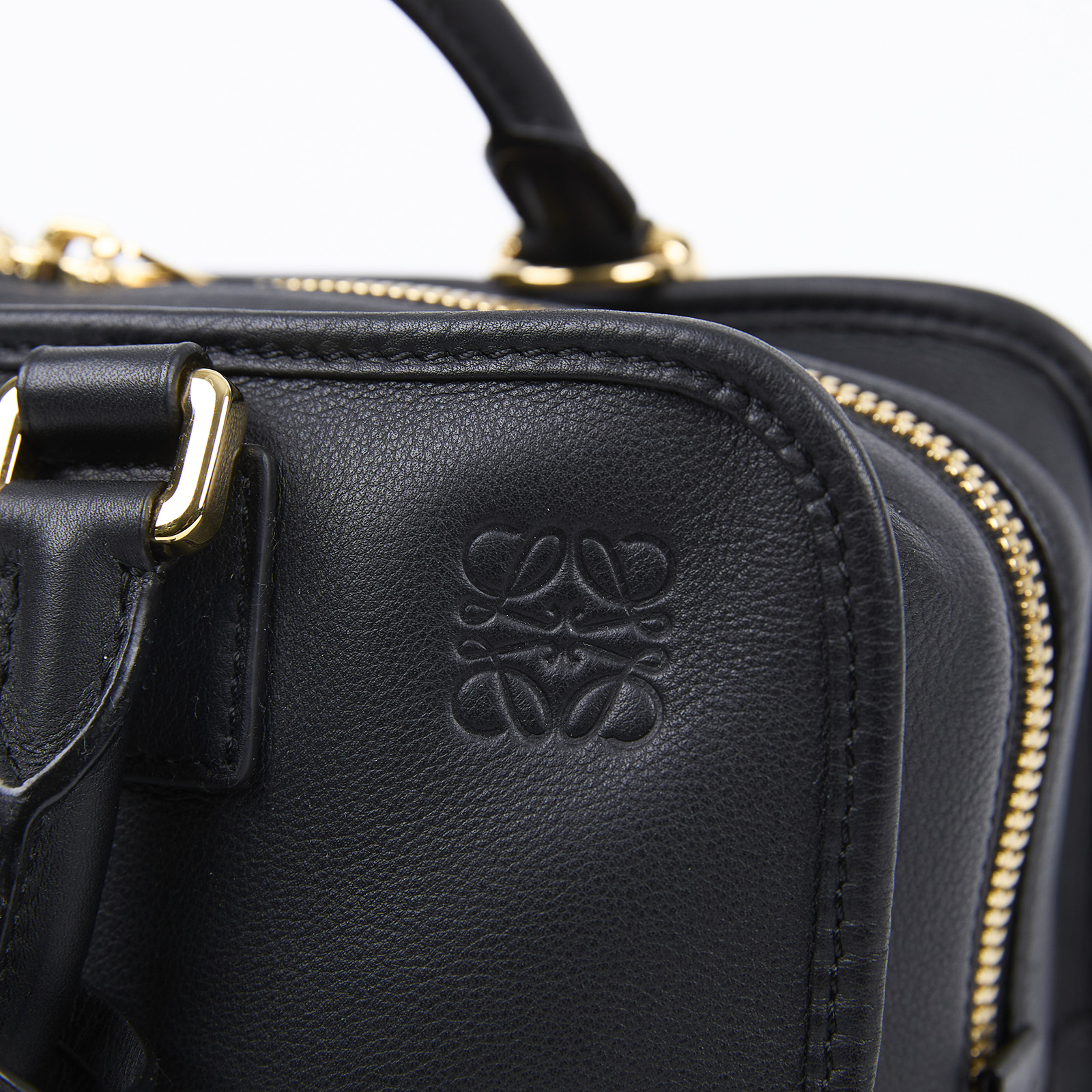 羅意威 LOEWE Amazona 28 bag 肩背 手提包 A039N08X01 黑AMAZONA 28 BAG 防塵袋/購買證明正本/背帶