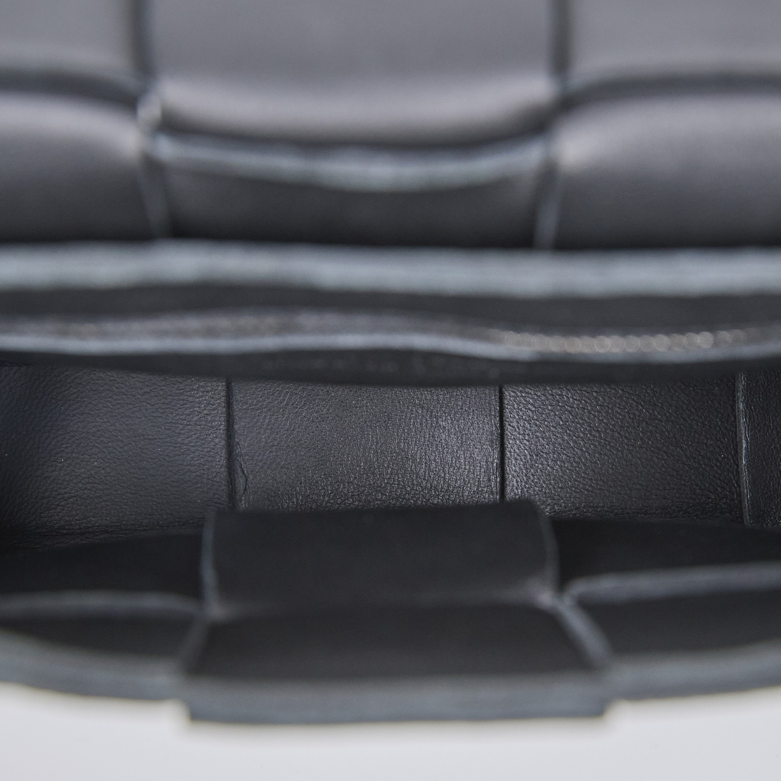 寶緹嘉 BOTTEGA VENETA Small Cassette 編織包 730848VMAY 黑CASSETTE 5X3 無附屬品
