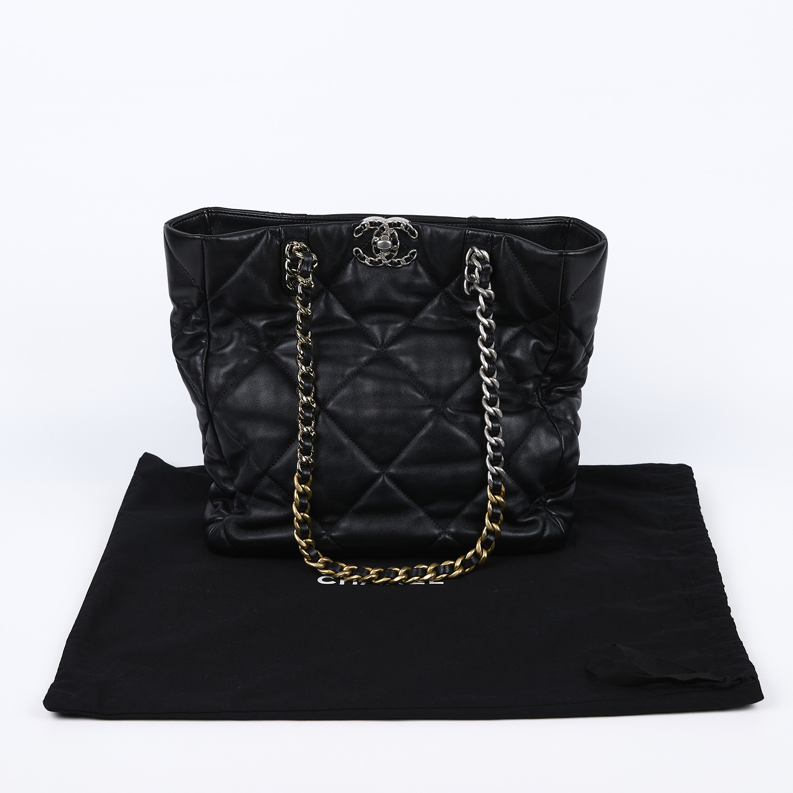 香奈兒 CHANEL 19 購物袋  晶片款 黑銀羊19托特包 防塵袋