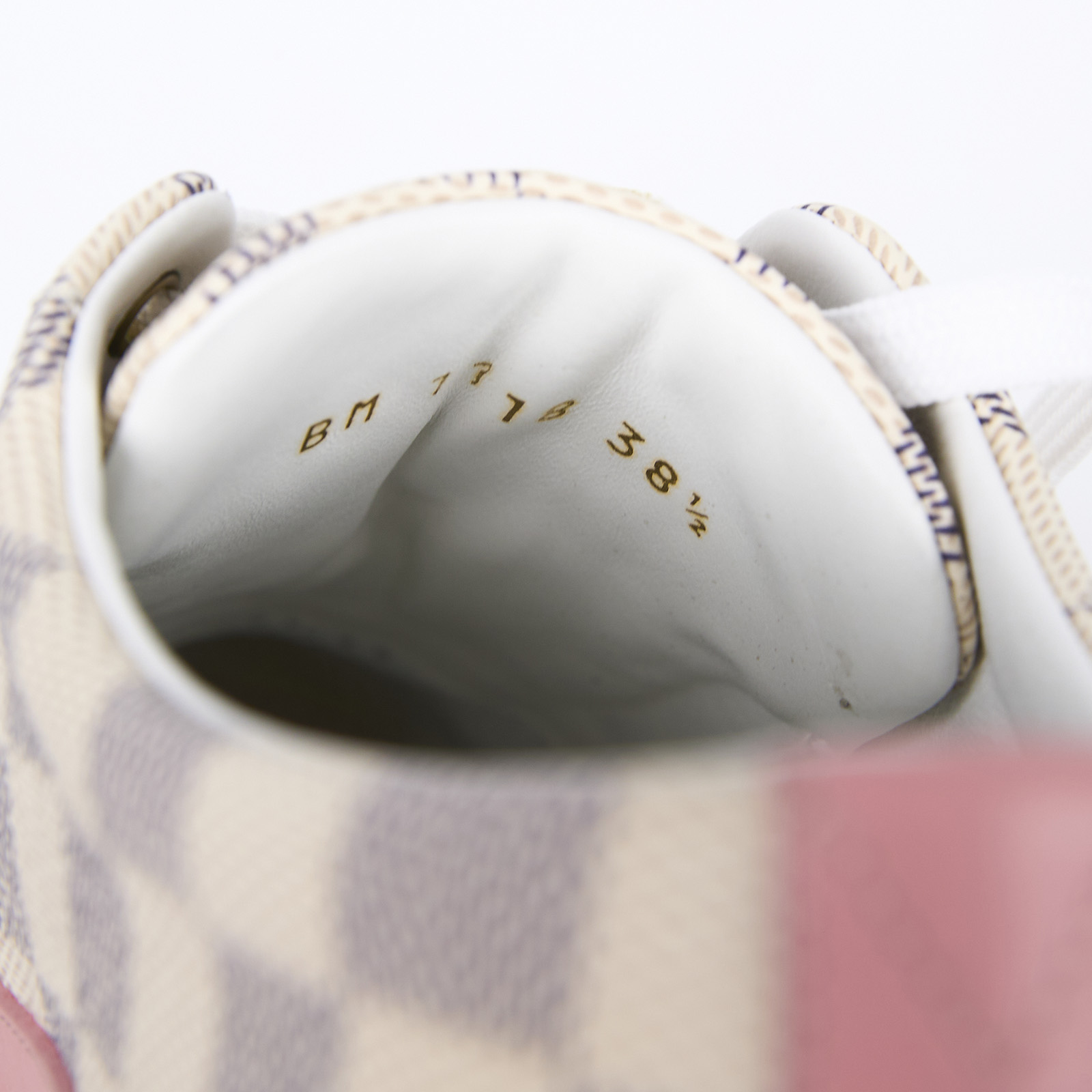 路易威登 LOUIS VUITTON Damier Azur Stellar 運動鞋  粉Stellar Line棋盤格運動鞋#38.5 原廠盒子/鞋帶