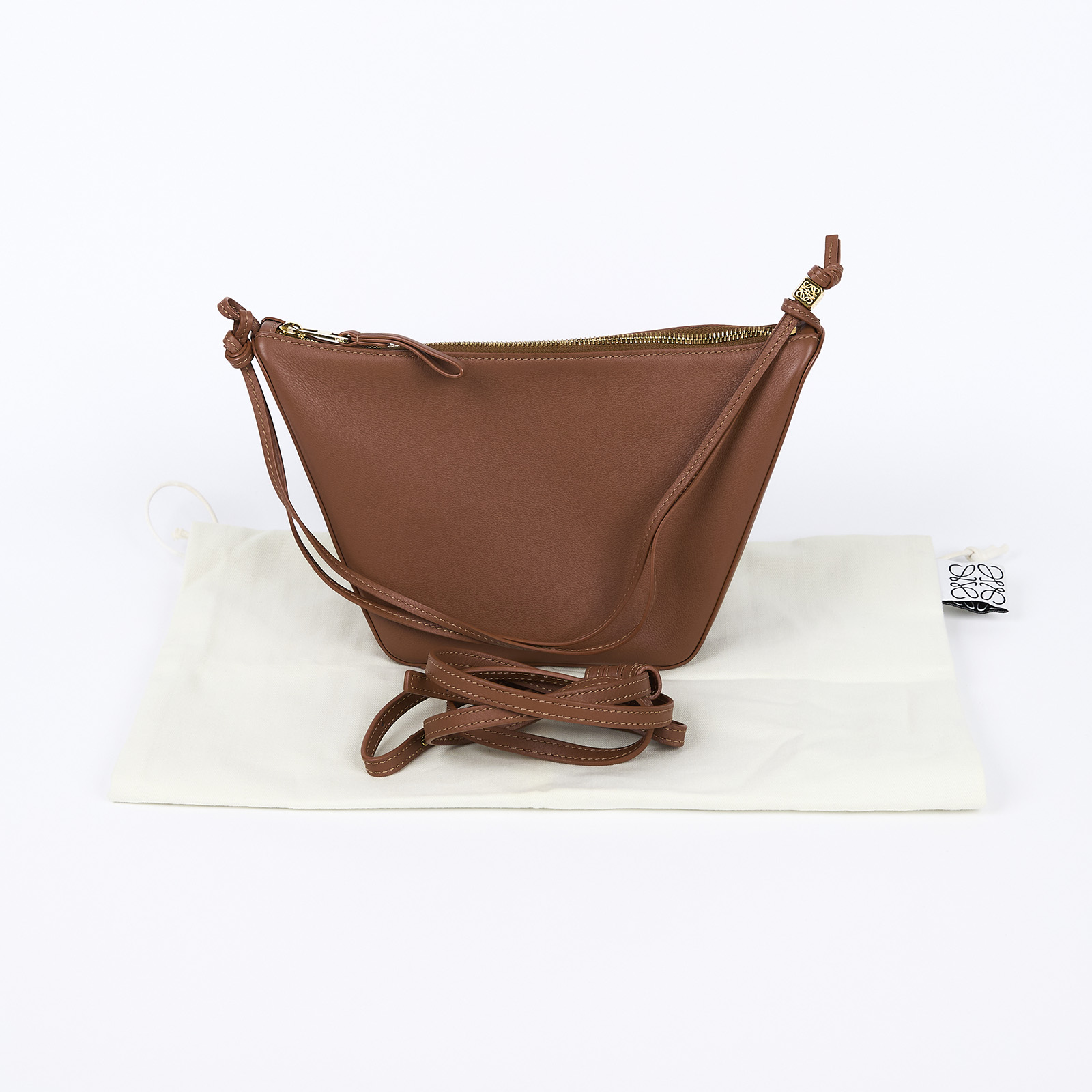 羅意威 LOEWE Mini Hammock Hobo bag 迷你 吊床包 A538G13X01 焦糖Hammock Hobo Bag Mini 防塵袋/背帶