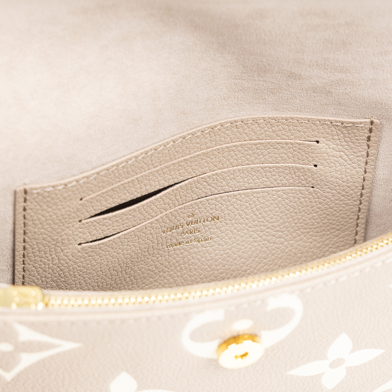 路易威登 LOUIS VUITTON Wallet on Chain Ivy 壓花牛皮 肩背錢包 斑鳩灰色 奶油色 M82211 晶片款  原廠盒子/防塵袋/購買證明正本/背帶2