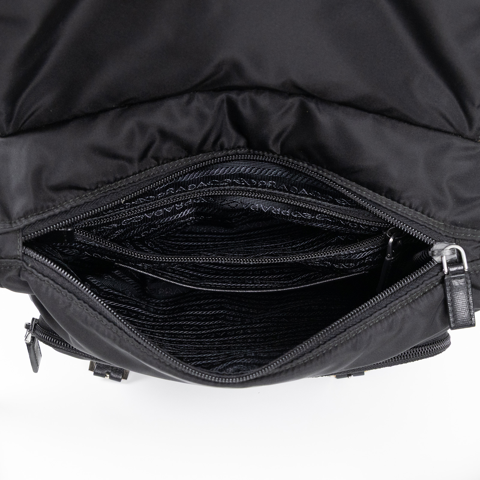 普拉達 PRADA 尼龍 郵差包  黑尼龍郵差包 無附屬品