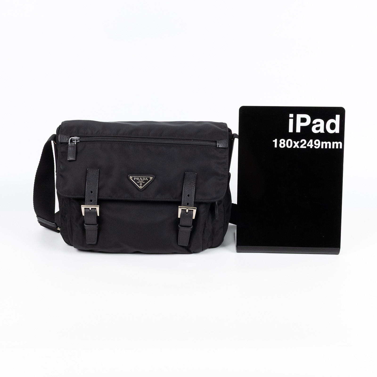 普拉達 PRADA 尼龍 郵差包  黑尼龍郵差包 無附屬品