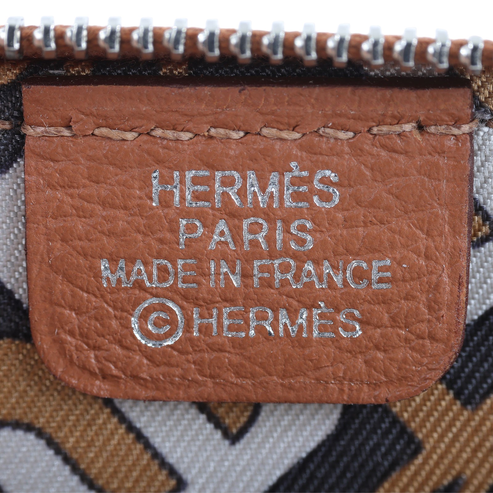 愛馬仕 Hermes SilkIn 拉鍊 絲巾 零錢包 銀色五金 金色 瑪薩拉茶色 粉筆白 H085884CKAA /W TS 006 AU  原廠盒子