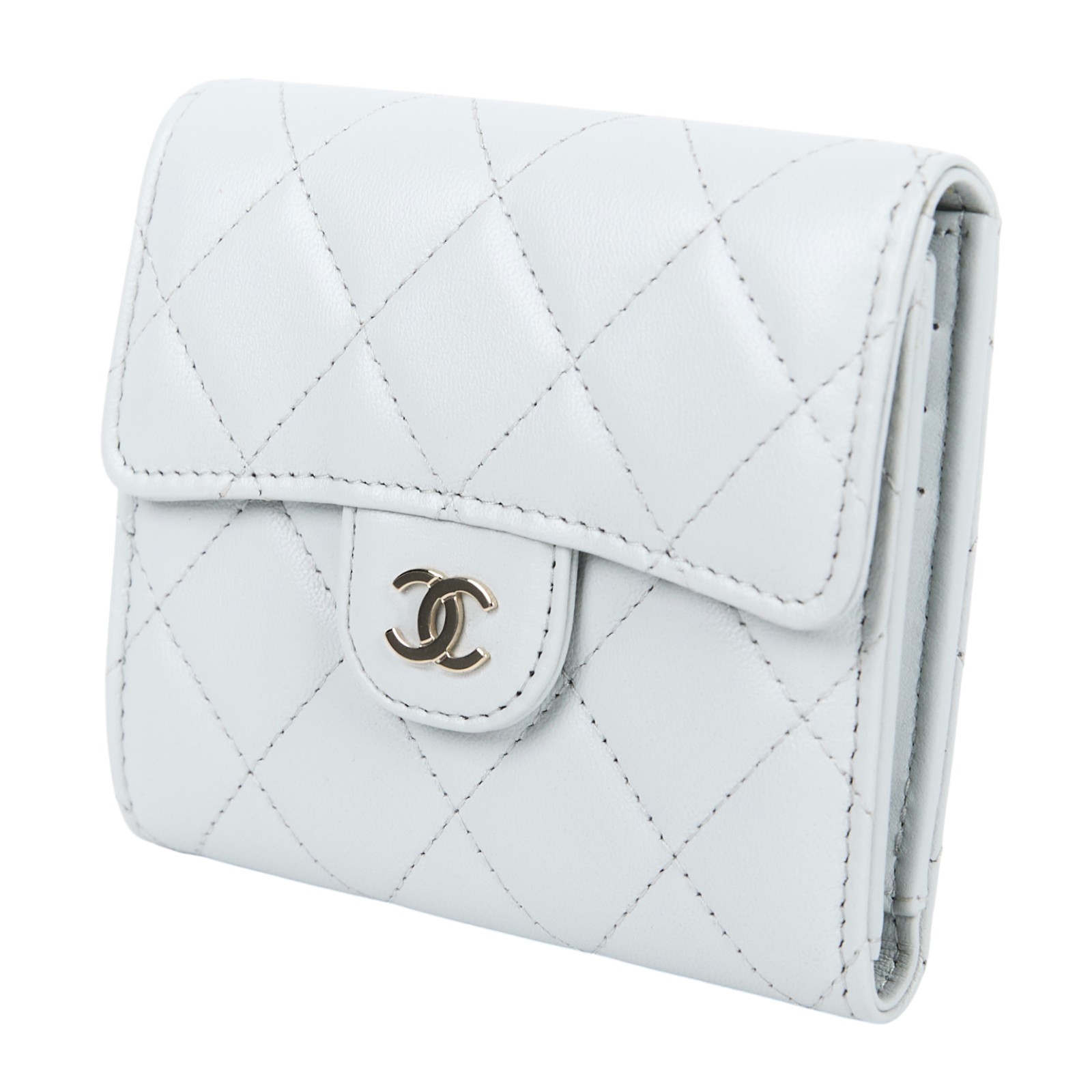 香奈兒 CHANEL 經典 小型 口蓋 皮夾 短夾  AP0231 晶片款 淺灰淡金羊三折短夾 原廠盒子/防塵袋