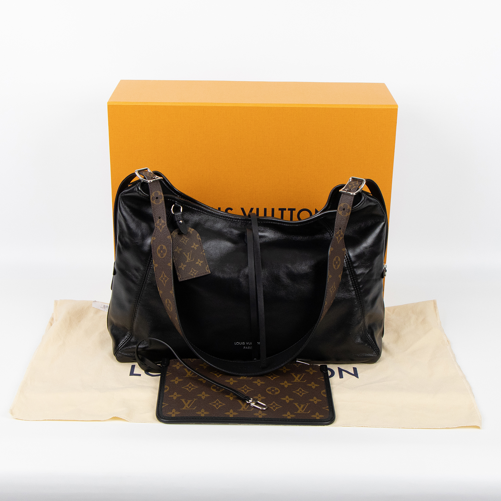 路易威登 LOUIS VUITTON CarryAll Vibe MM 手提 肩背包 黑色 M25143 晶片款  防塵袋/原廠盒子/購買證明正本