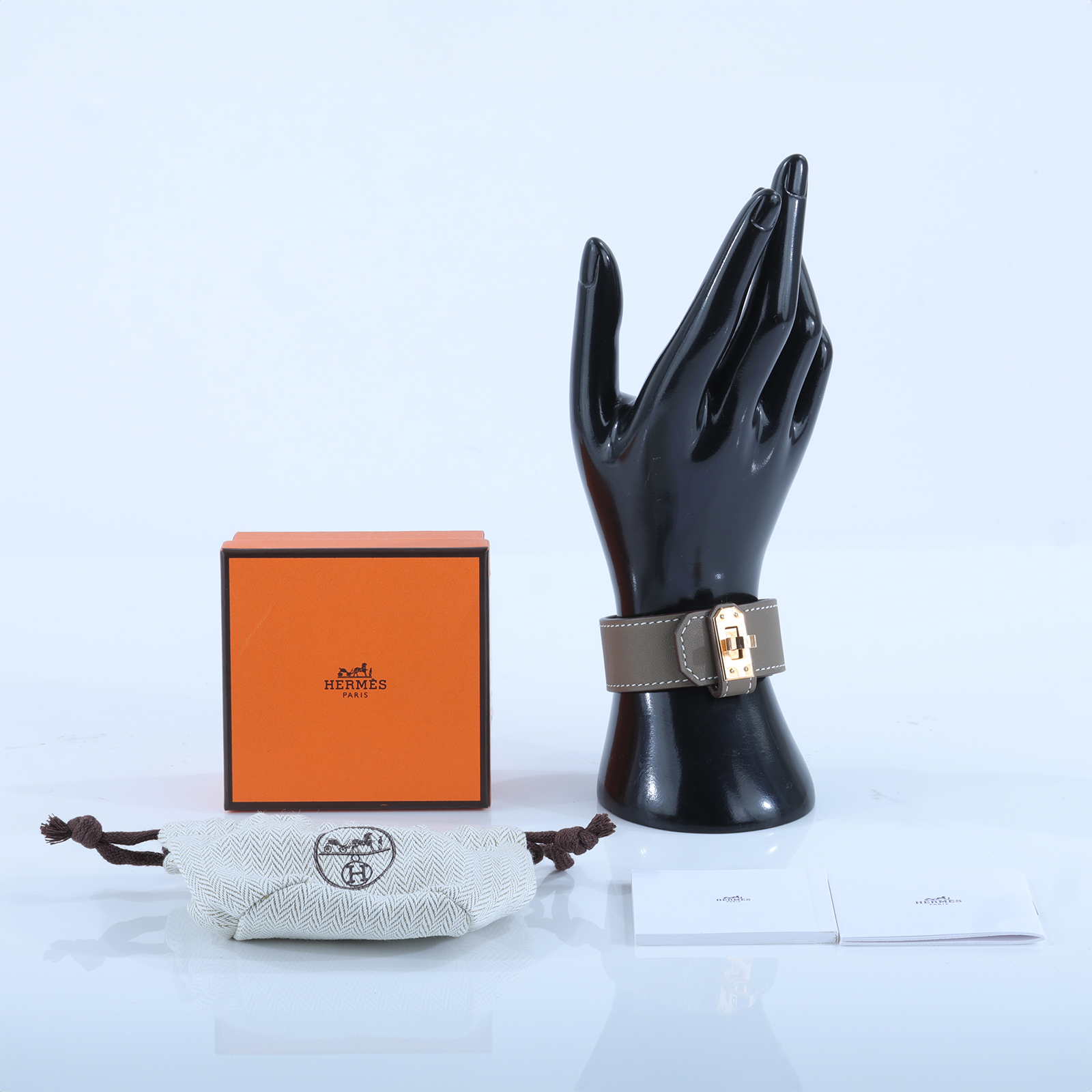 愛馬仕 Hermes Kelly Twist 手環 小型 金色五金 大象灰 H011078CC18T2 B UY 009 TM  原廠盒子/防塵袋