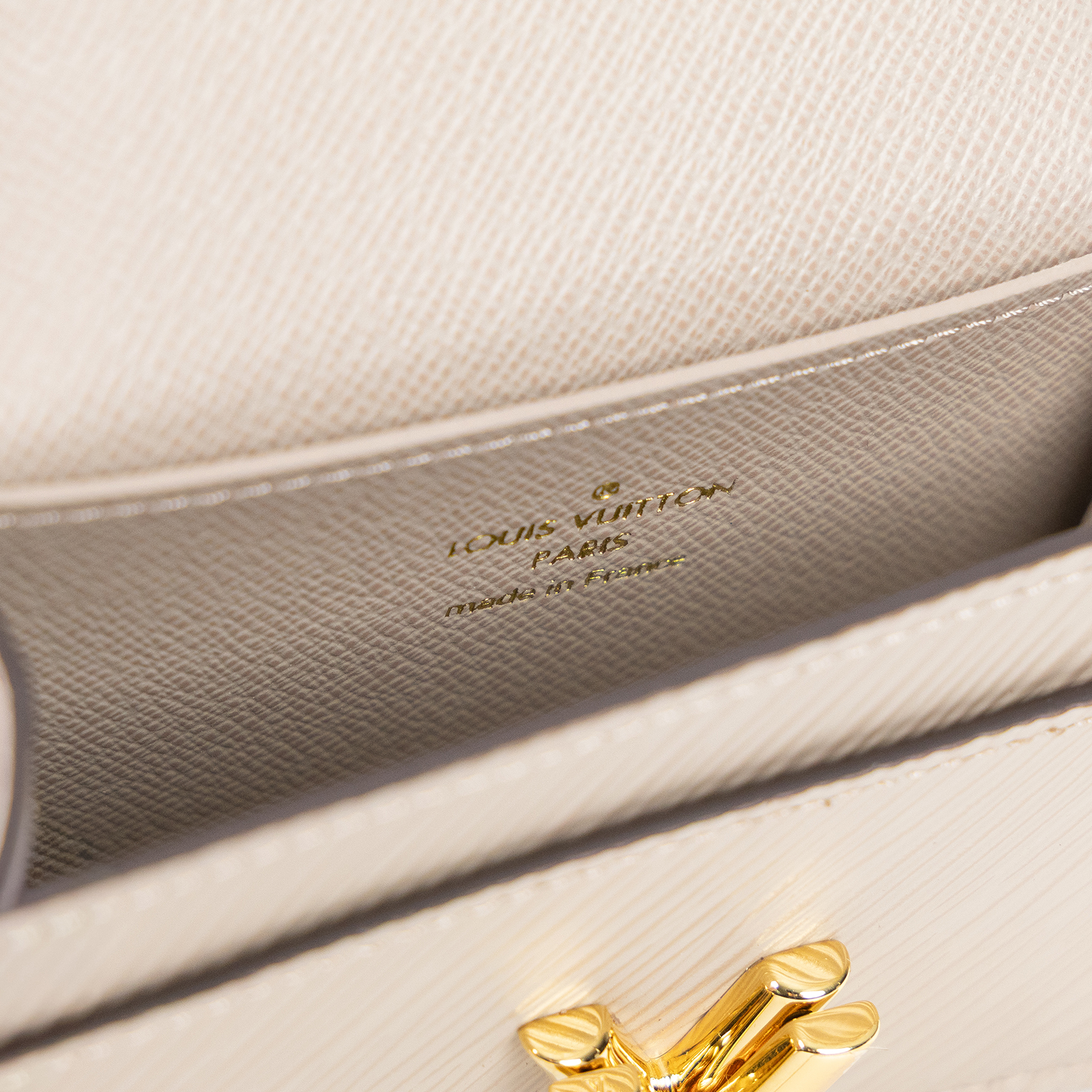 路易威登 LOUIS VUITTON Twist Multicartes 卡包 名片夾 M68757 晶片款 米灰TWIST短夾 原廠盒子/防塵袋/購買證明正本