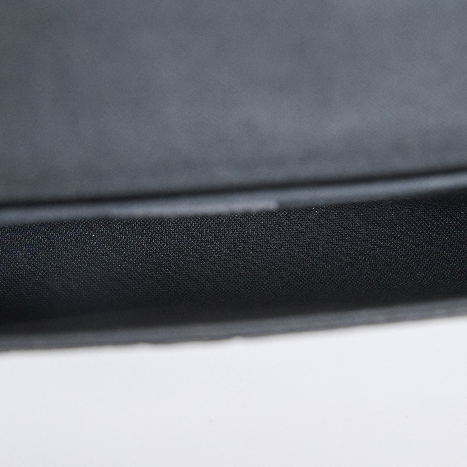 路易威登 LOUIS VUITTON Félicie Pochette 經典壓花皮格 WOC 翻蓋 斜背 鍊帶 肩背包 黑色 M64064 晶片款  原廠盒子/購買證明正本