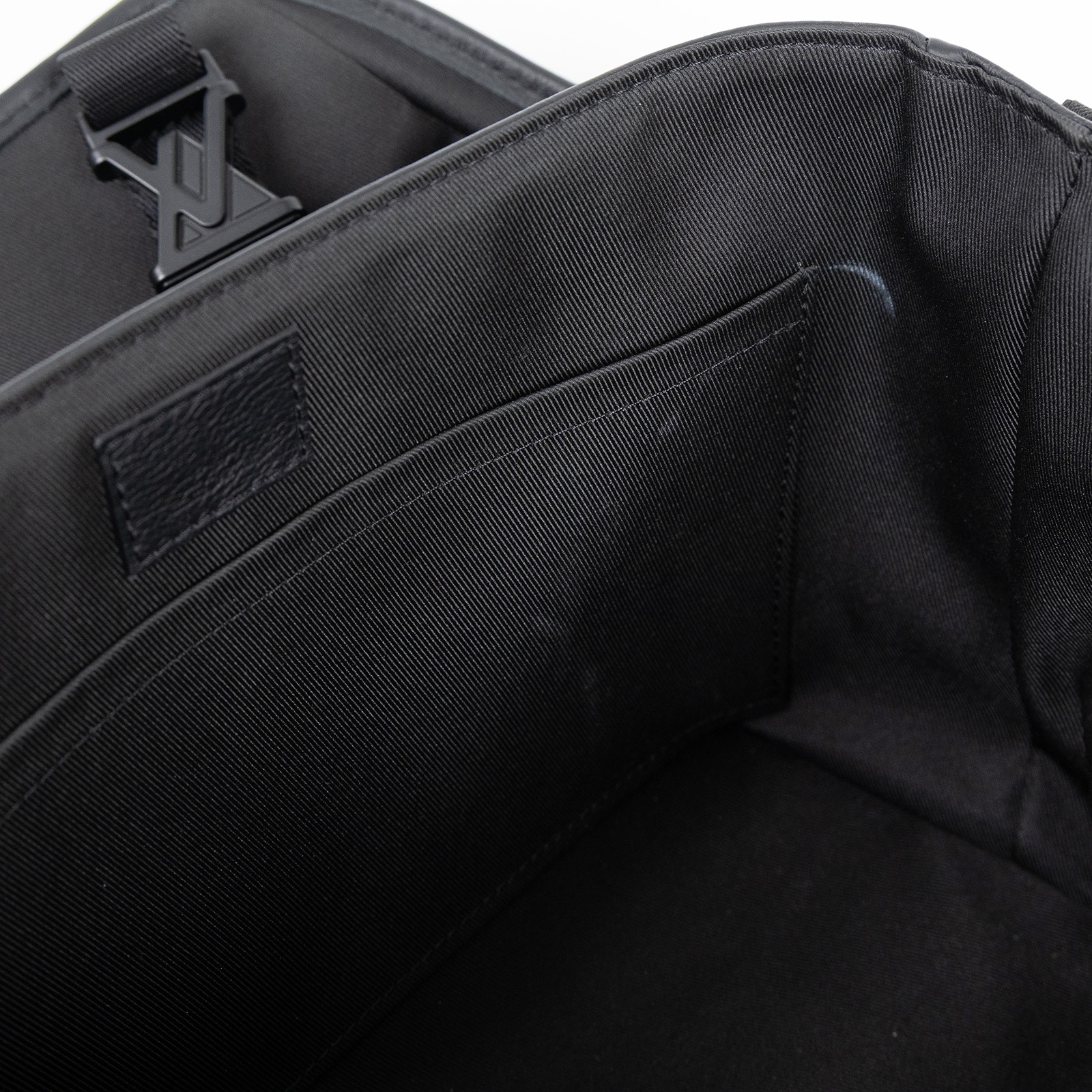 路易威登 LOUIS VUITTON Messenger Voyager PM 肩背 郵差包 黑色 M25121 晶片款  無附屬品