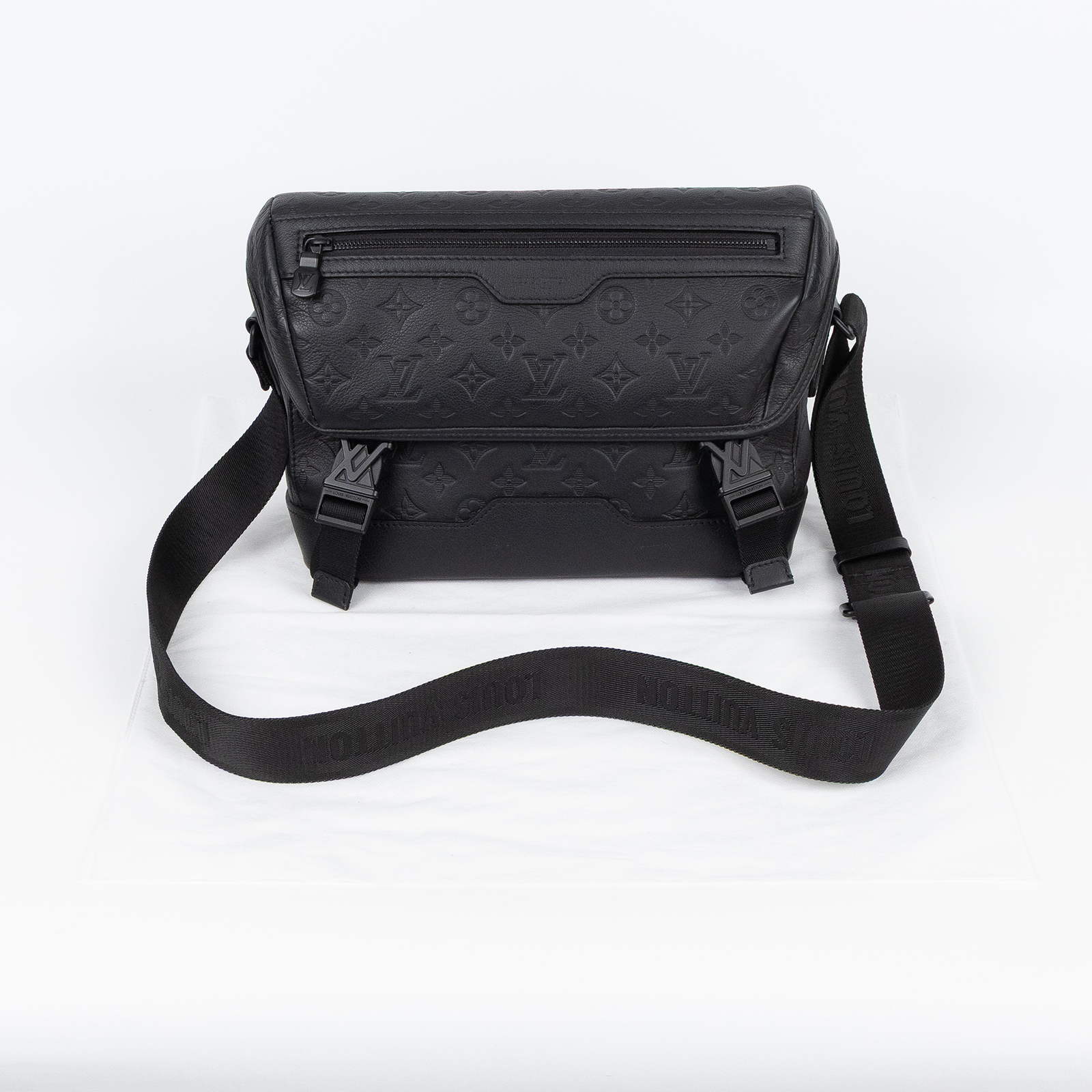 路易威登 LOUIS VUITTON Messenger Voyager PM 肩背 郵差包 黑色 M25121 晶片款  無附屬品