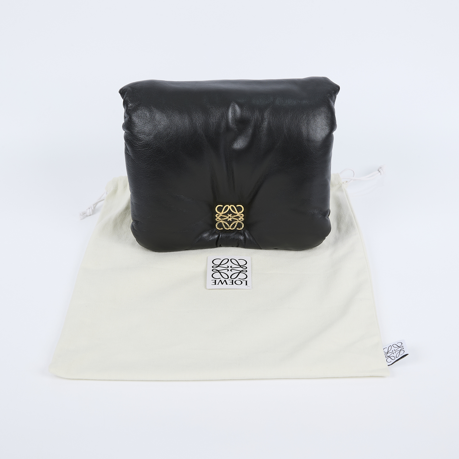 羅意威 LOEWE Medium Goya Puffer bag AP40P41X01 黑 GOYA PUFFER 防塵袋