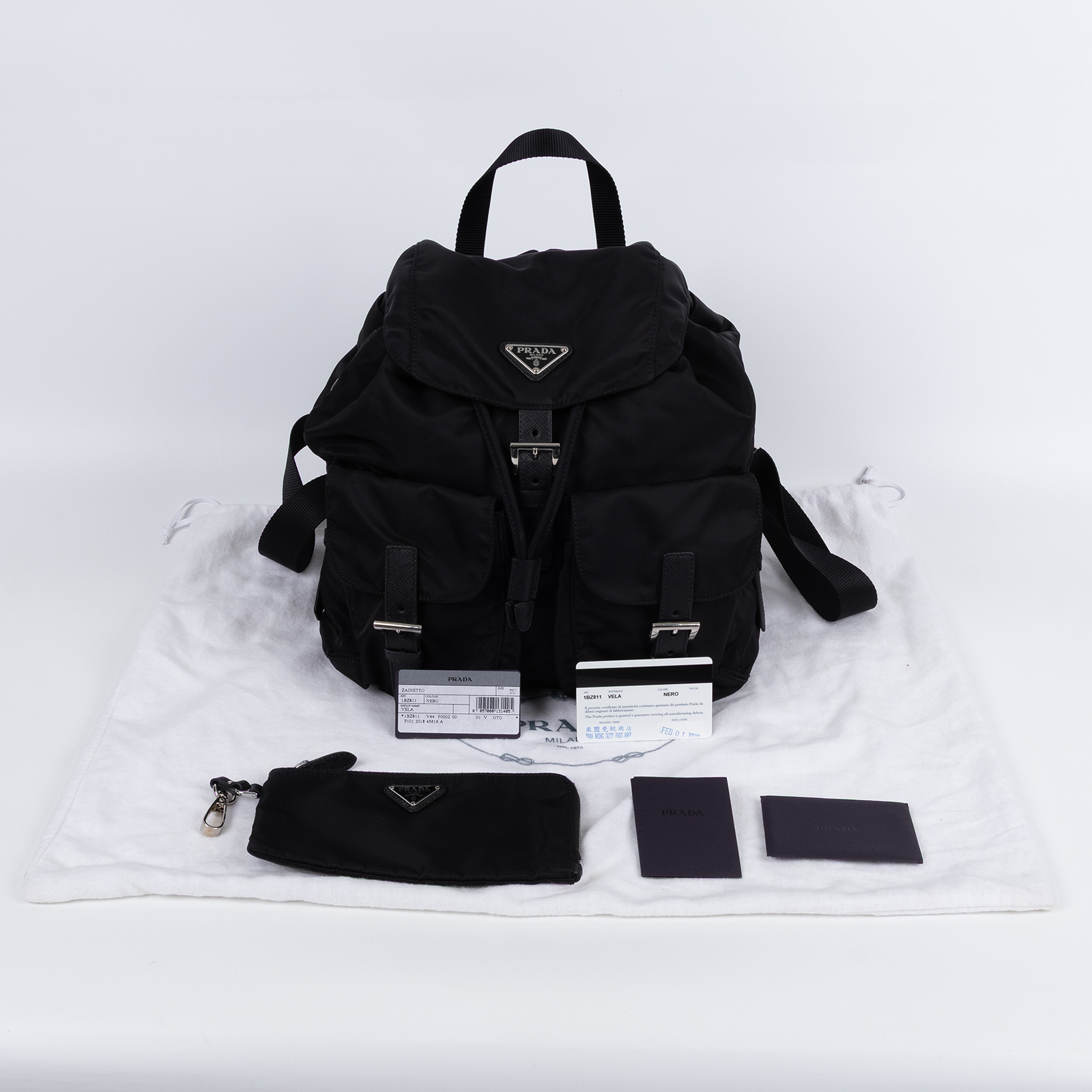 普拉達 PRADA Re-Nylon 中型 背囊 連化妝袋 1BZ811_RV44 黑Re-Nylon 中型背囊連化妝袋 防塵袋/保證卡/內袋