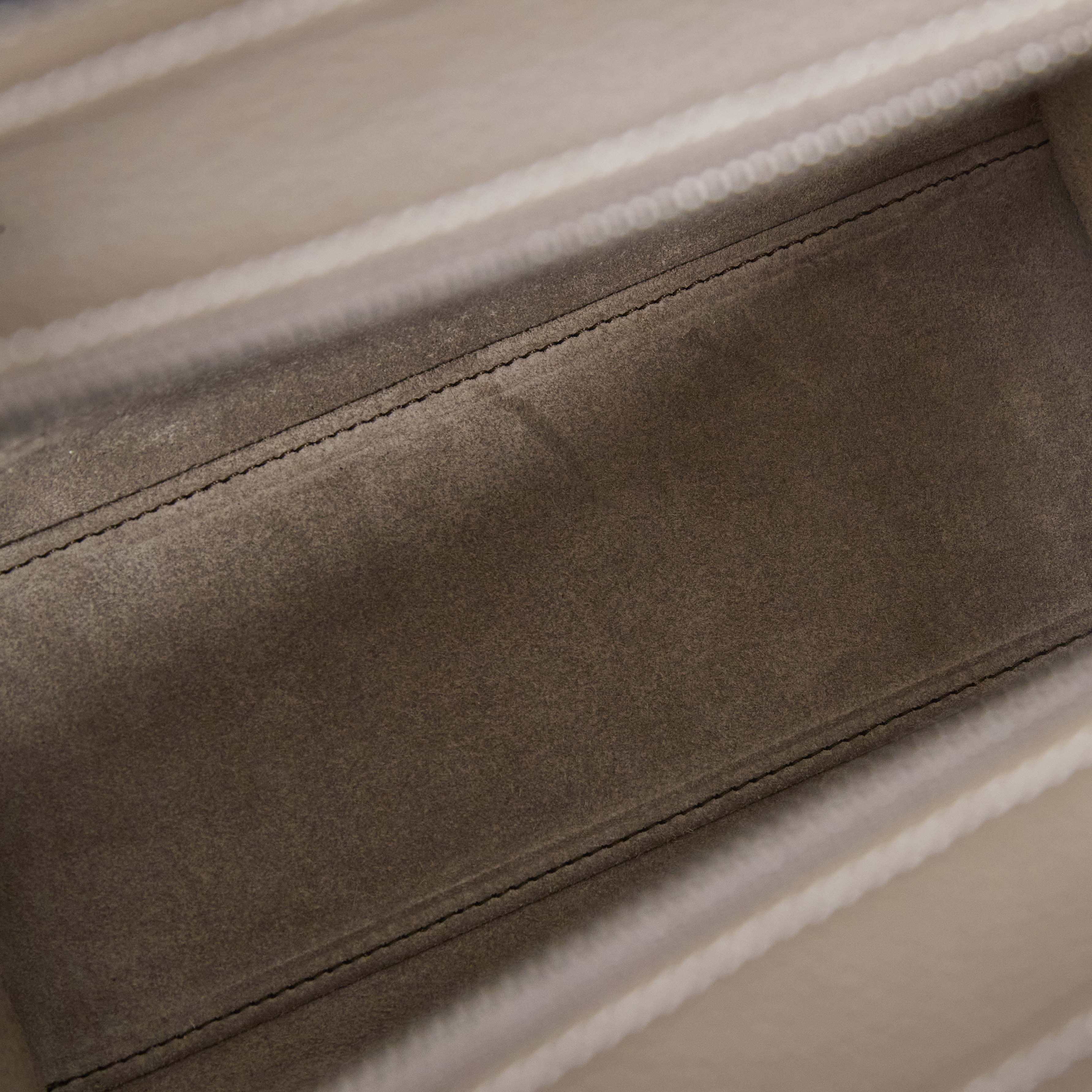 思琳 CELINE Luggage手袋 敲打 小牛皮 袖珍型 189243DRU 灰 LUGGAGE NANO 防塵袋/背帶/購買證明影本