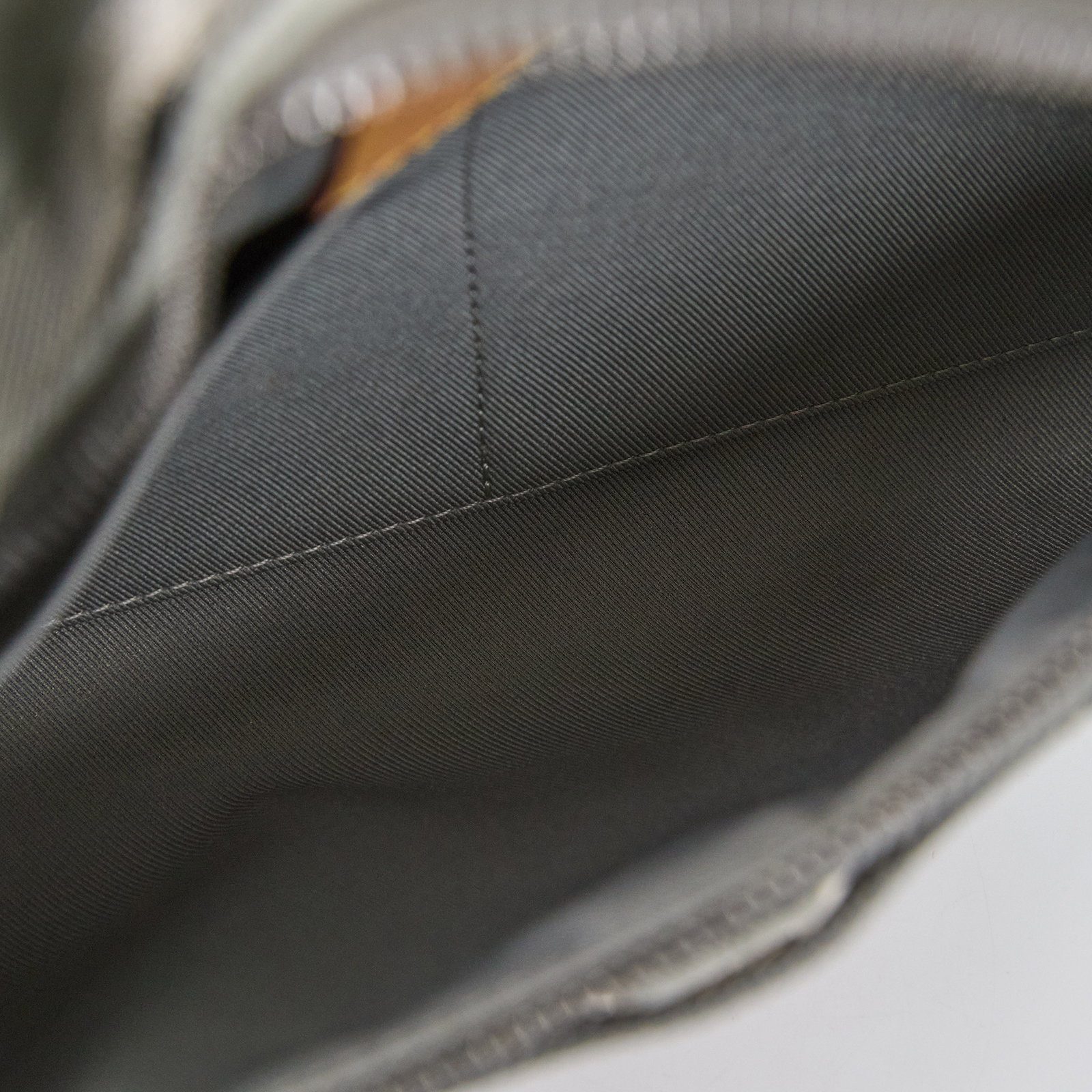 路易威登 LOUIS VUITTON Titanium Messenger PM 郵差包 斜背包 肩背包 M43889  防塵袋