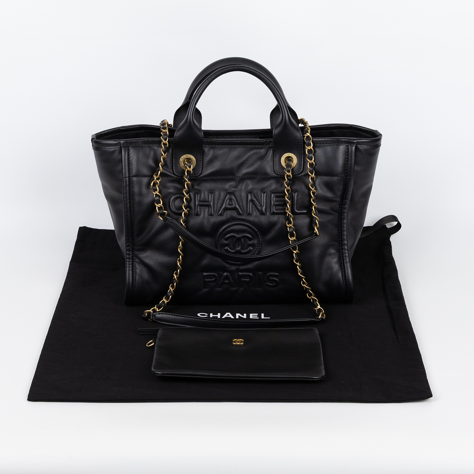 香奈兒 CHANEL 海灘包 小型 AS3257 晶片款 全黑皮革壓紋DEAUVILLE沙灘包 防塵袋/內袋