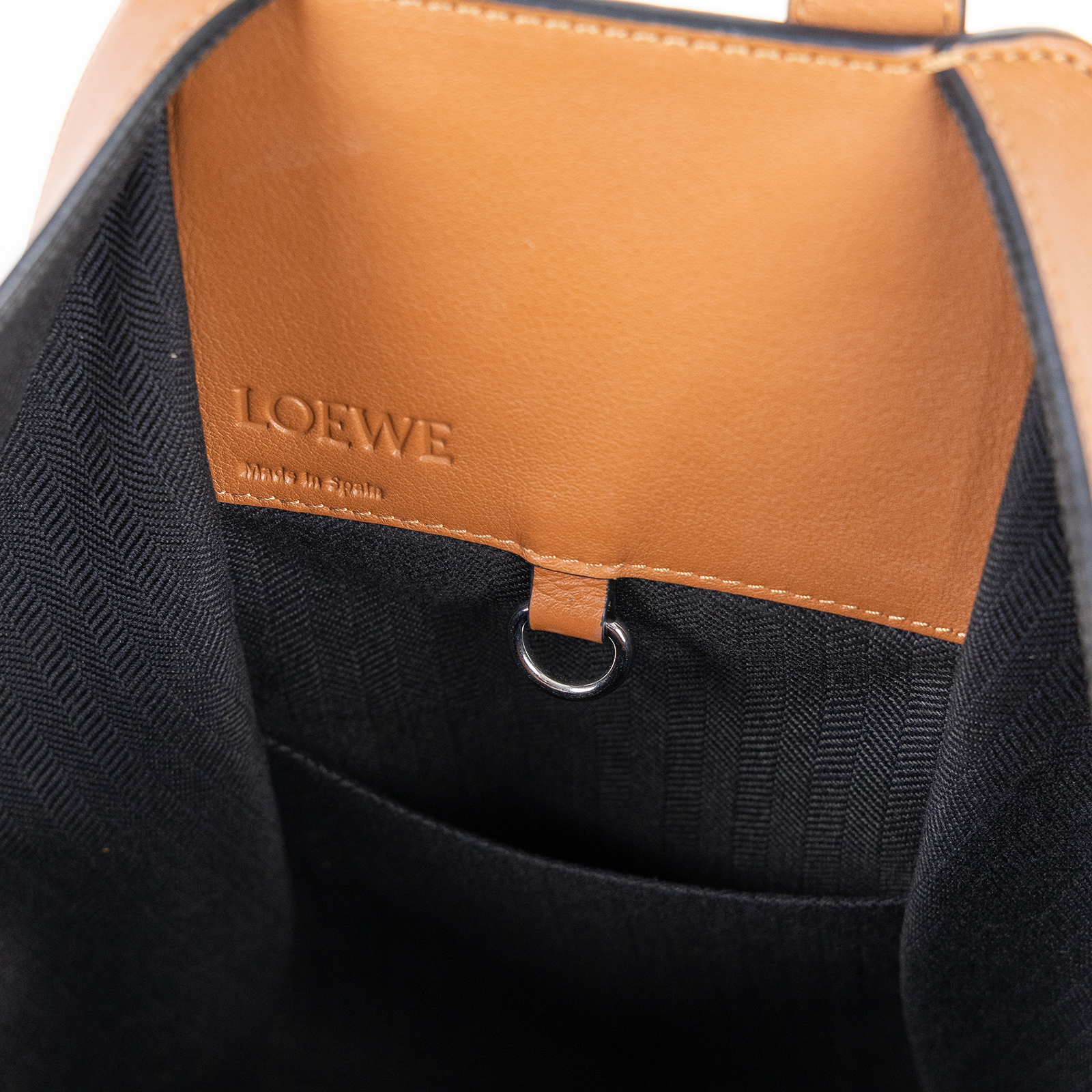 羅意威 LOEWE Hammock 手提包 小型 經典小牛皮  387.30.S35 焦糖HAMMOCK SMALL 背帶