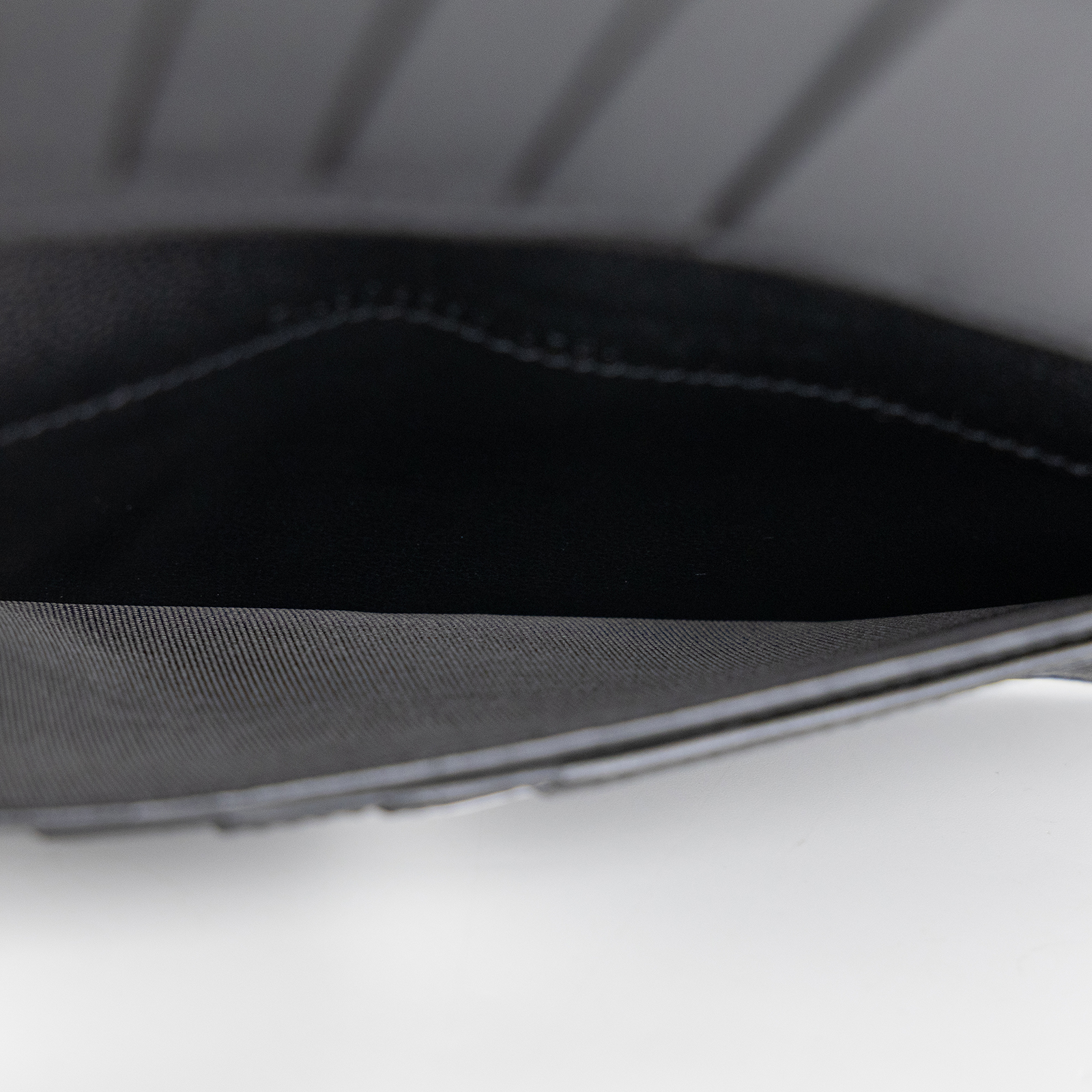 聖羅蘭 YSL SAINT LAURENT 錢包 長夾 396308BTY0N 黑魚子醬對開長夾 防塵袋/原廠盒子/購買證明正本