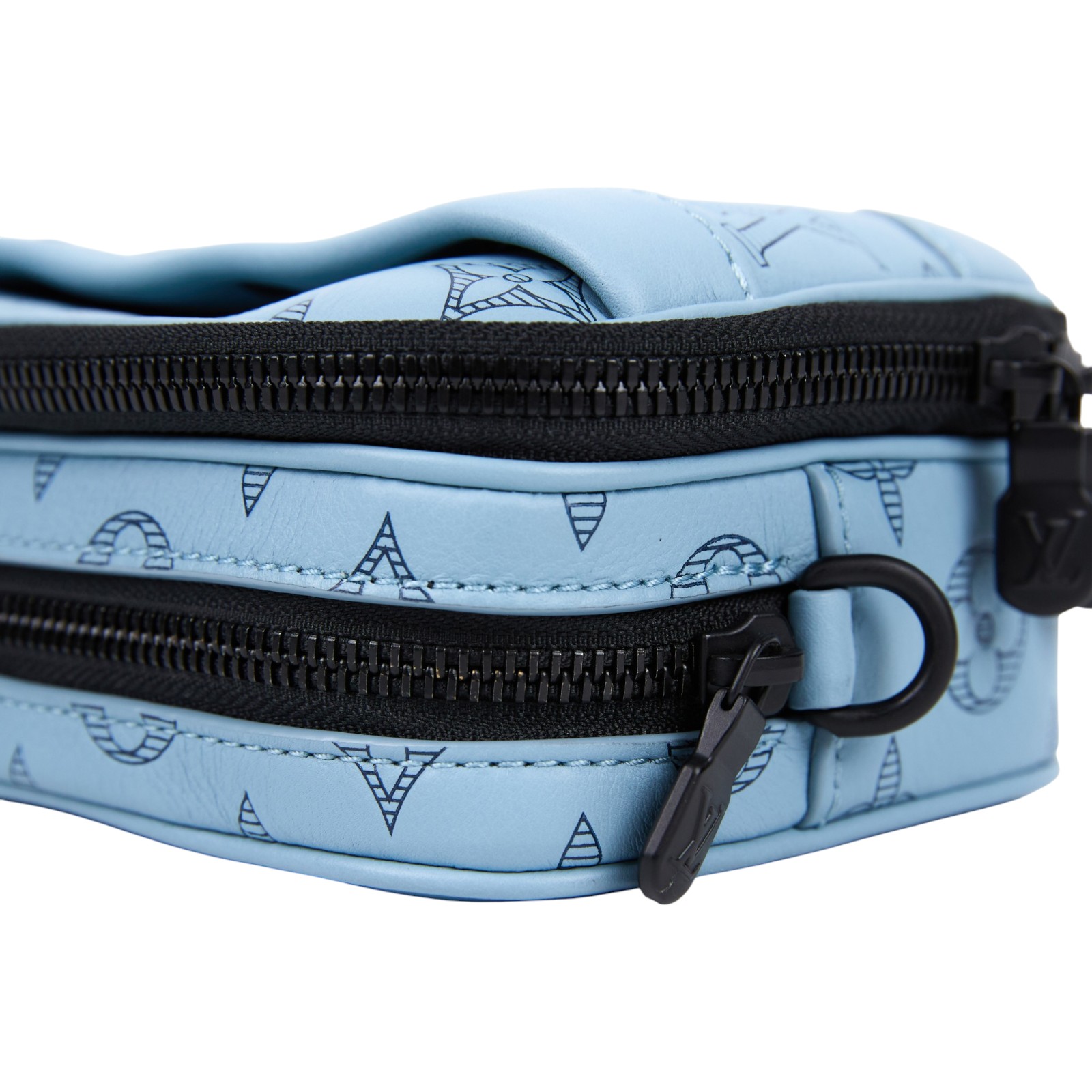 路易威登 LOUIS VUITTON Nano Alpha 可穿戴式錢包 斜背包 M14790 晶片款 寶寶藍原花壓紋ALPHA相機包 原廠盒子/防塵袋/背帶
