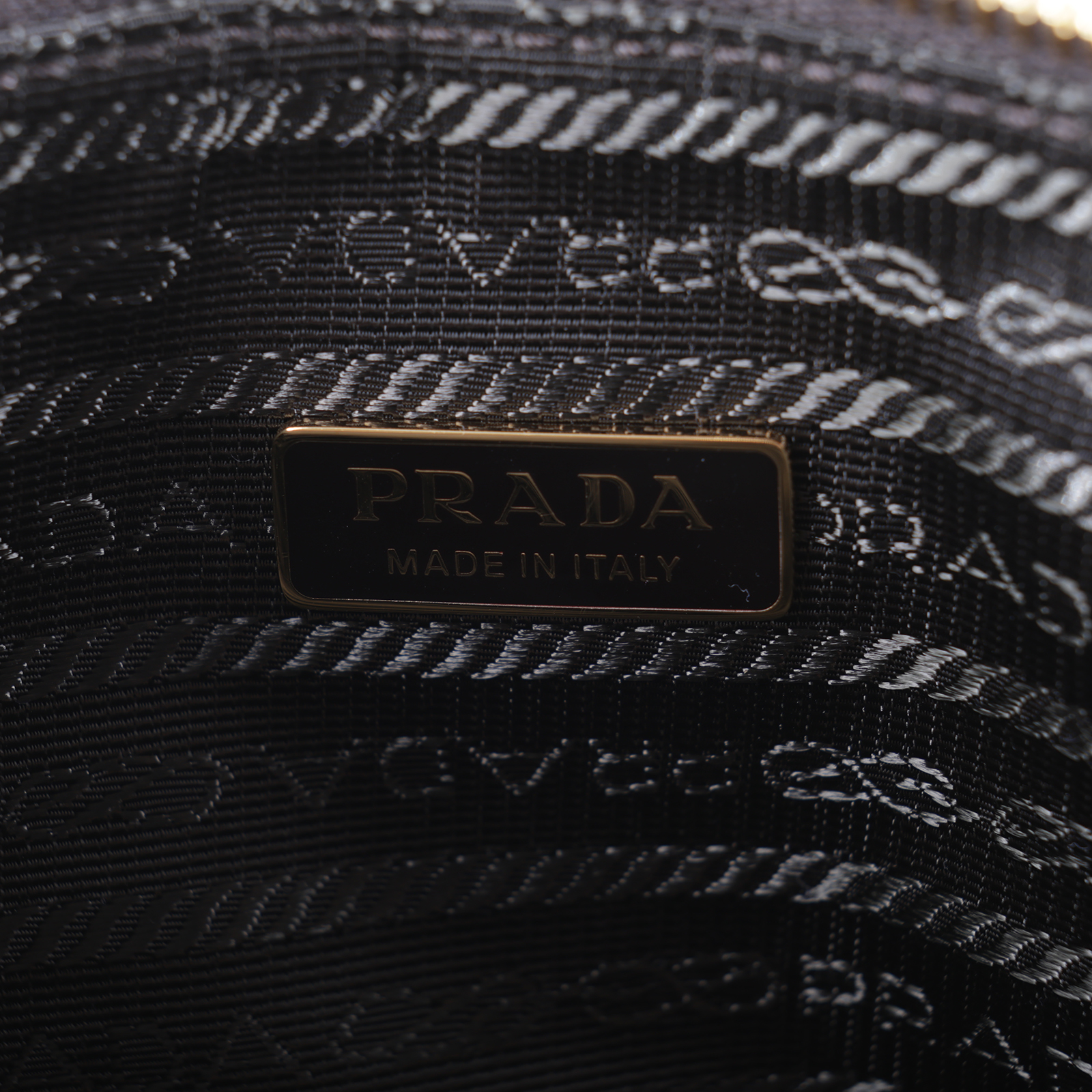 普拉達 PRADA Re-Edition 2002 肩背包 手提包 中號 1BC221_2CYR  背帶2/吊飾/防塵袋