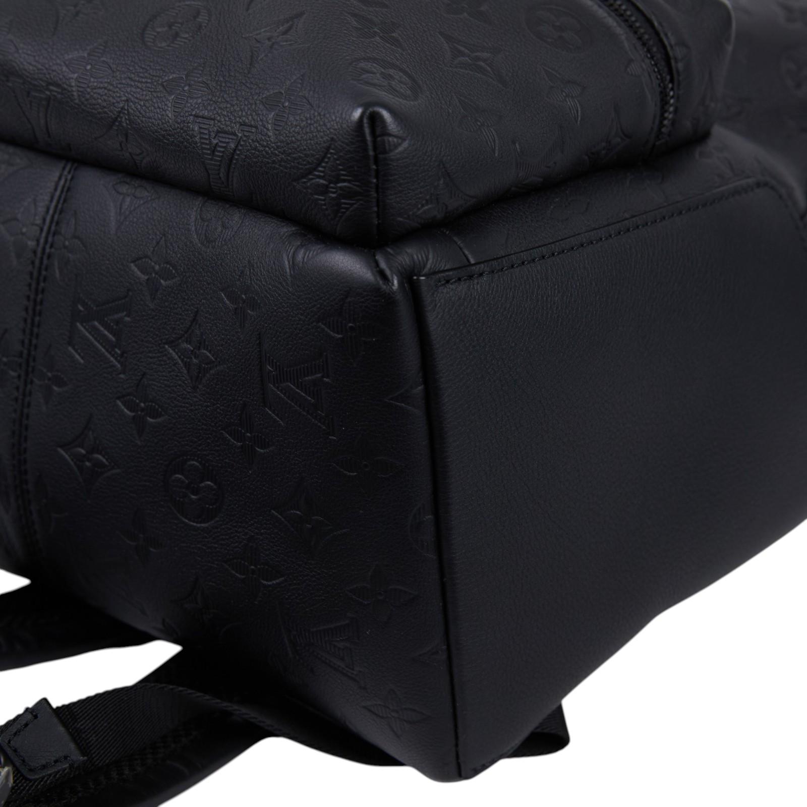 路易威登 LOUIS VUITTON Discovery 後背包 黑色 M46553 晶片款 黑原花壓紋DISCOVERY後背包 防塵袋