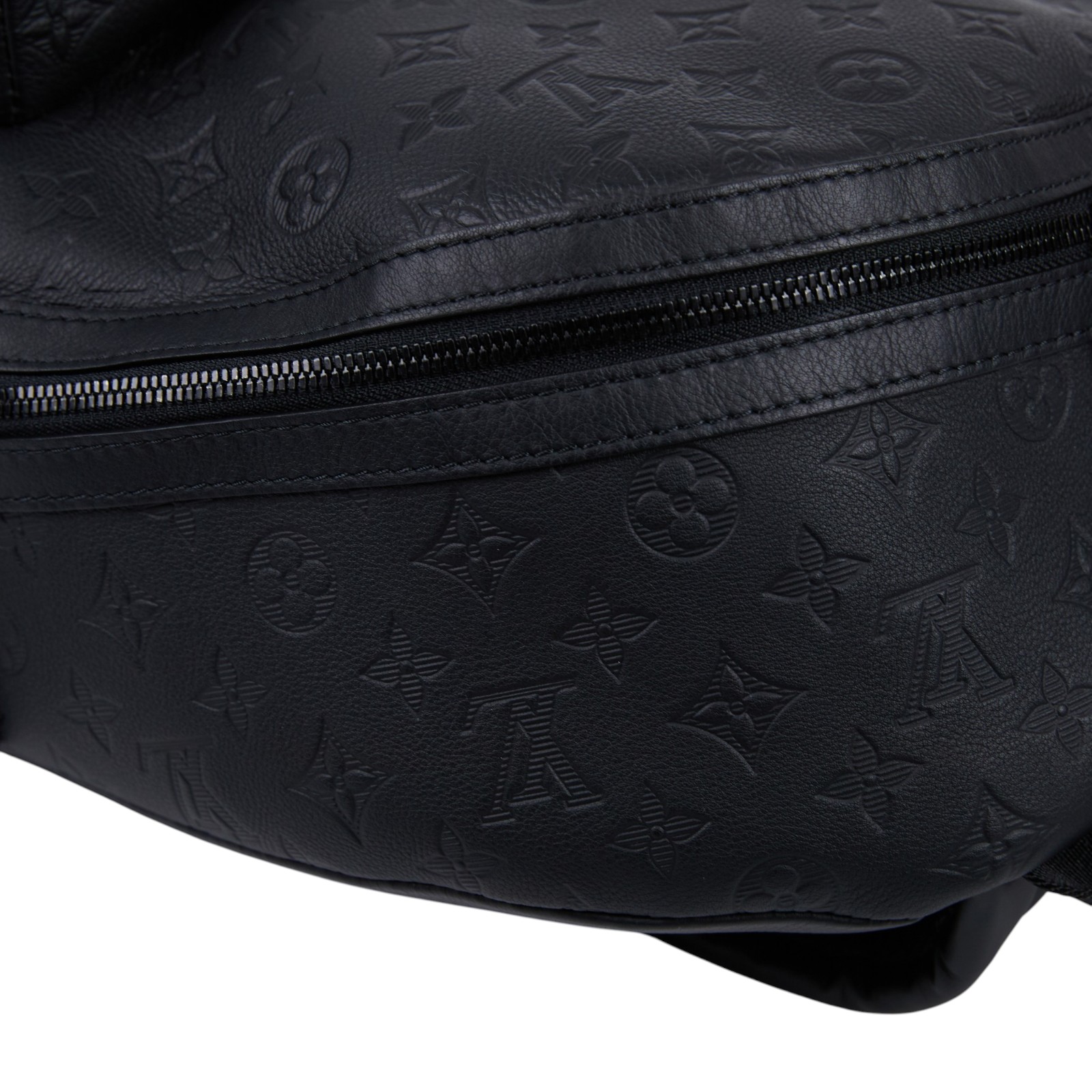 路易威登 LOUIS VUITTON Discovery 後背包 黑色 M46553 晶片款 黑原花壓紋DISCOVERY後背包 防塵袋